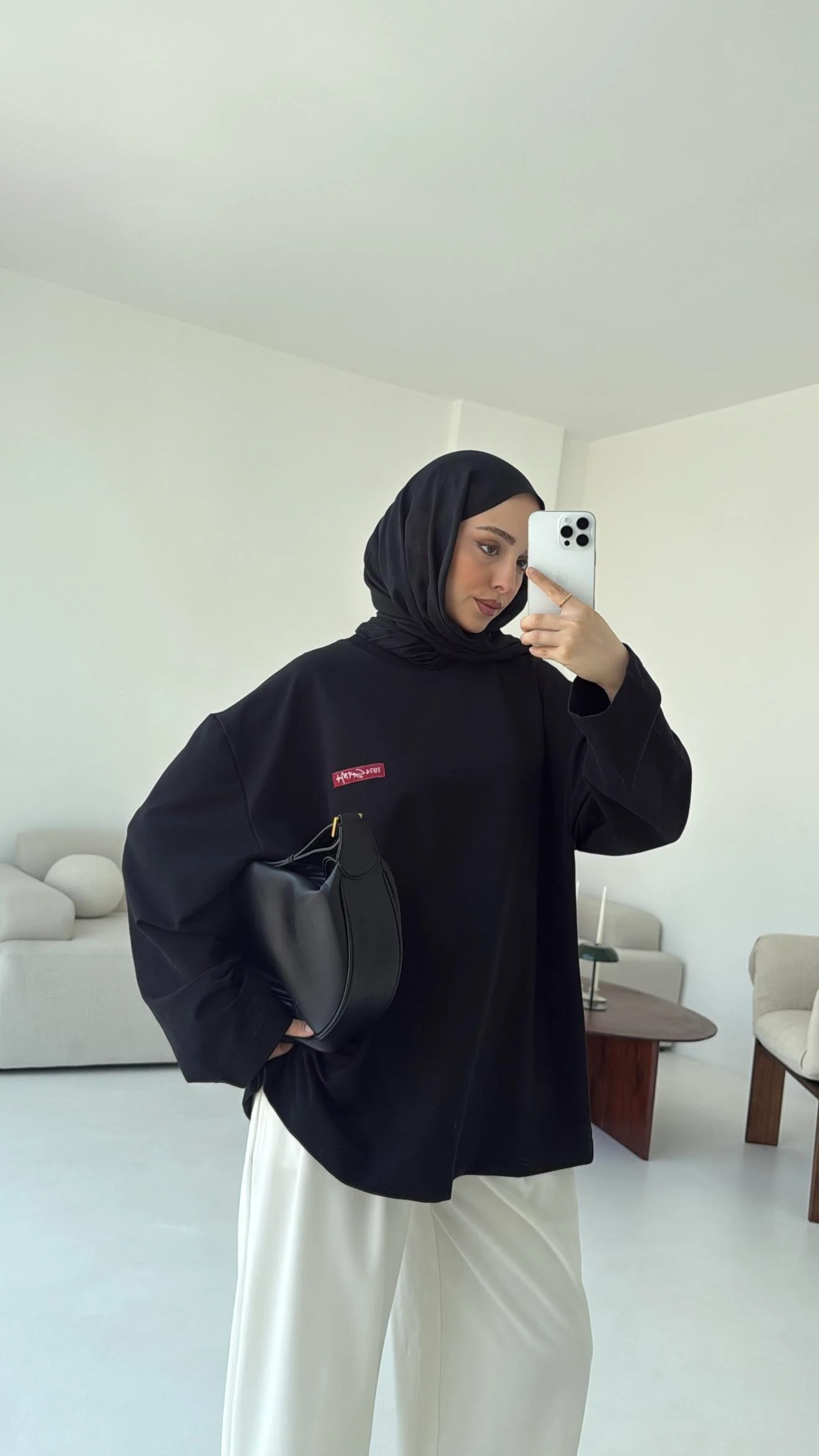 Etiket Baskılı Yazlık Sweatshirt Siyah