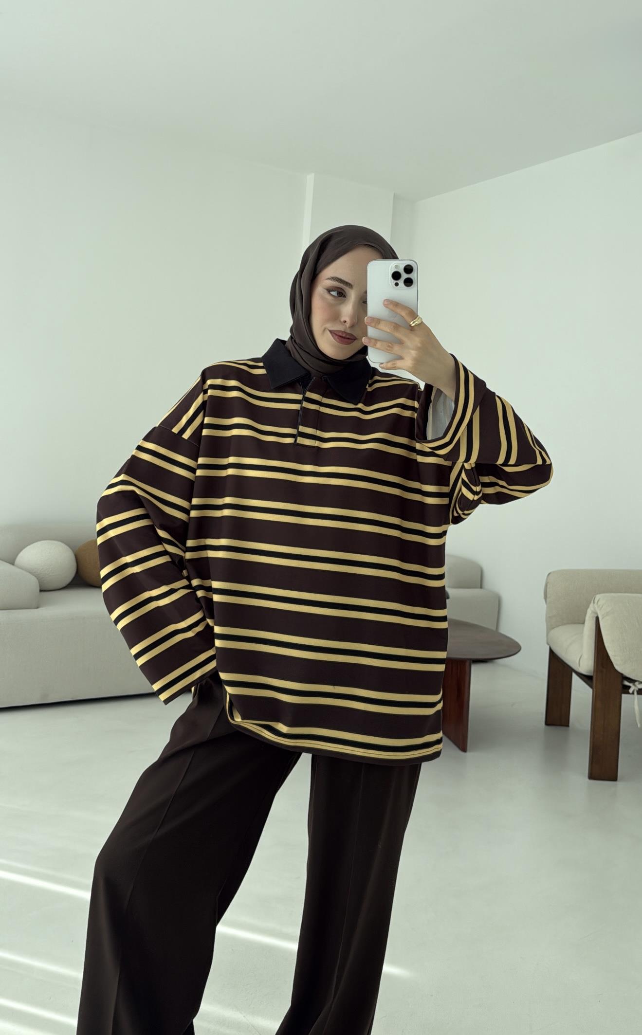 Sarı Çizgili Polo Yaka Sweatshrt