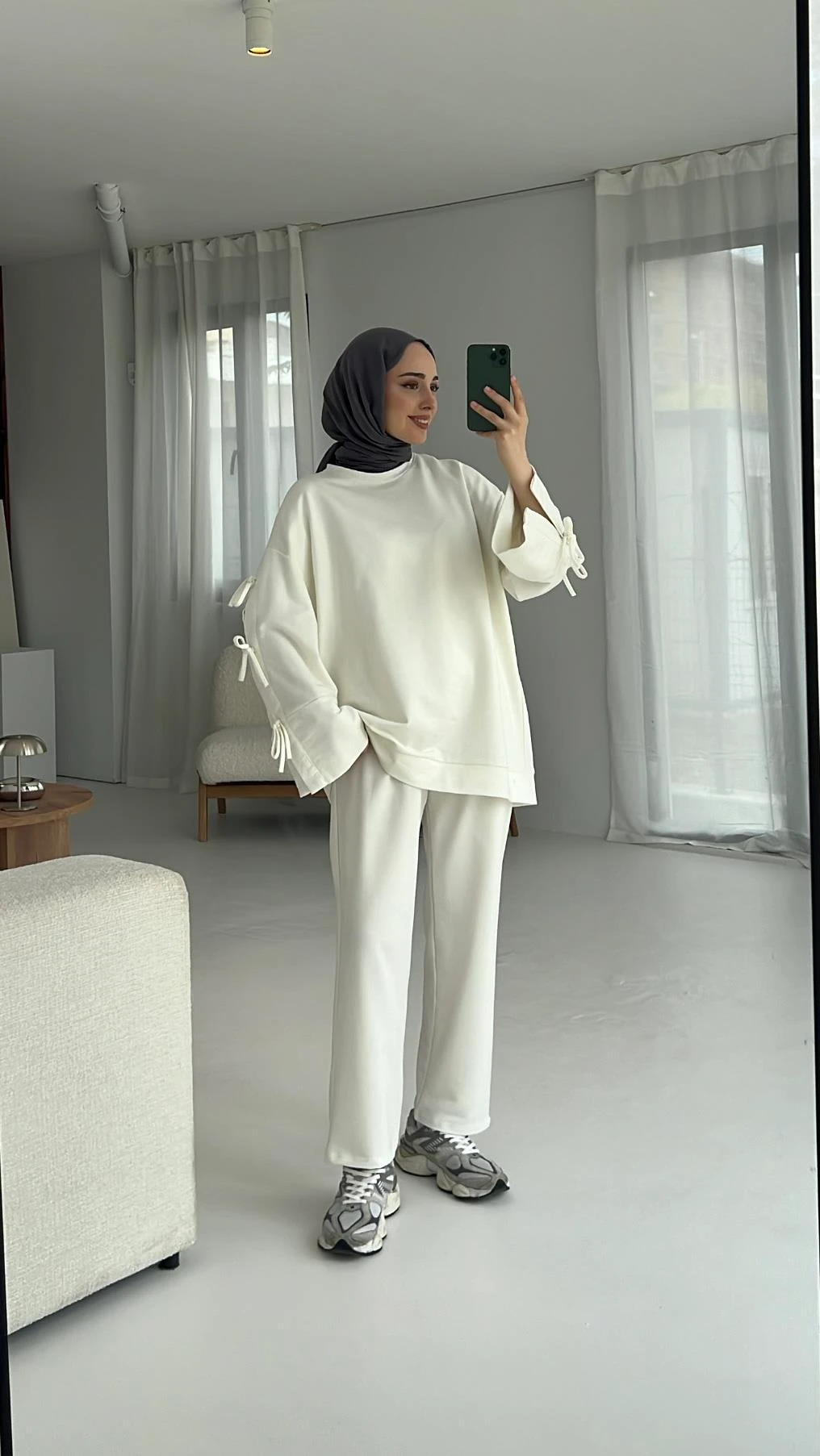 Kolları Detaylı Takım Ekru