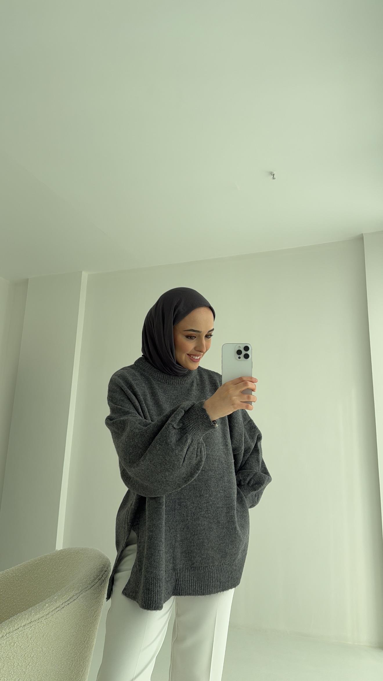 Yırtmaç Detay Balon Kol Triko Gri