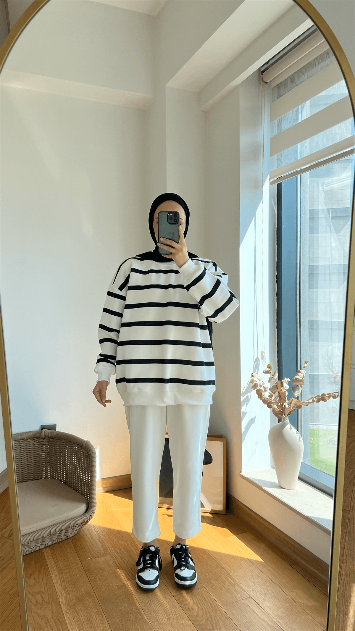 Çizgili Şardonlu Sweatshirt Siyah