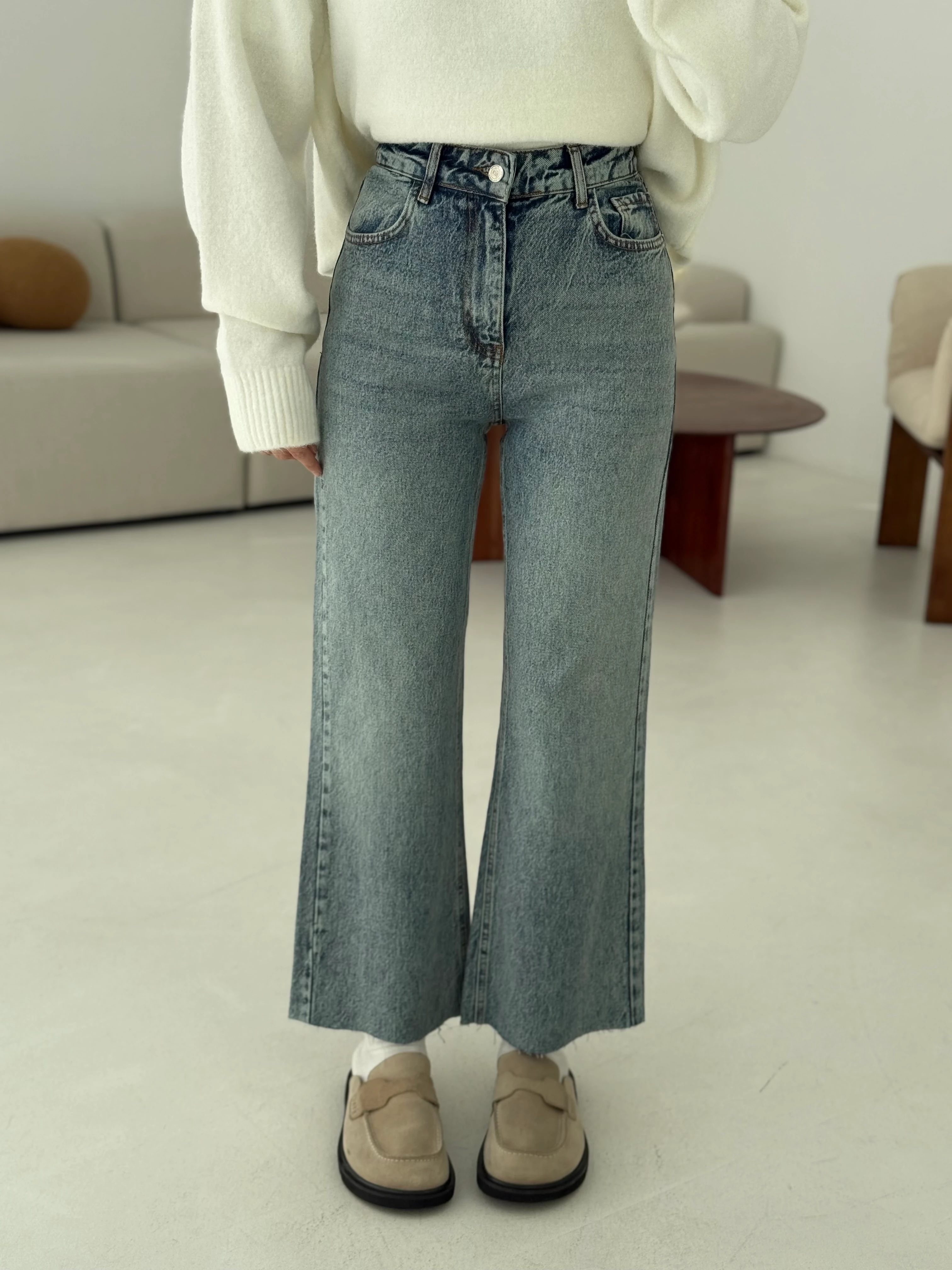 Premium Paçası Kesik Hafif İspanyol Jean R276