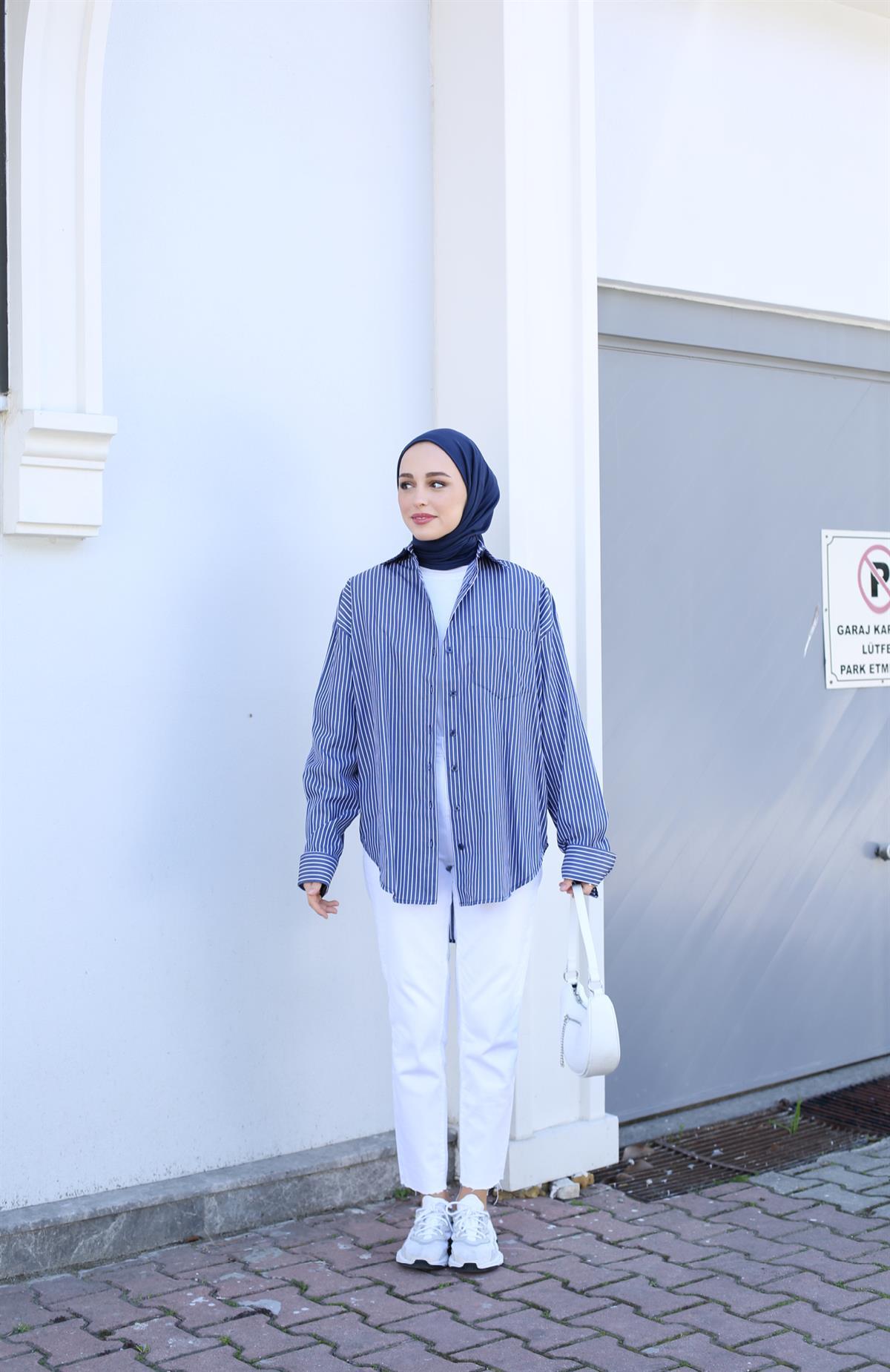 Tek Cep Detaylı Çizgili Gömlek Lacivert