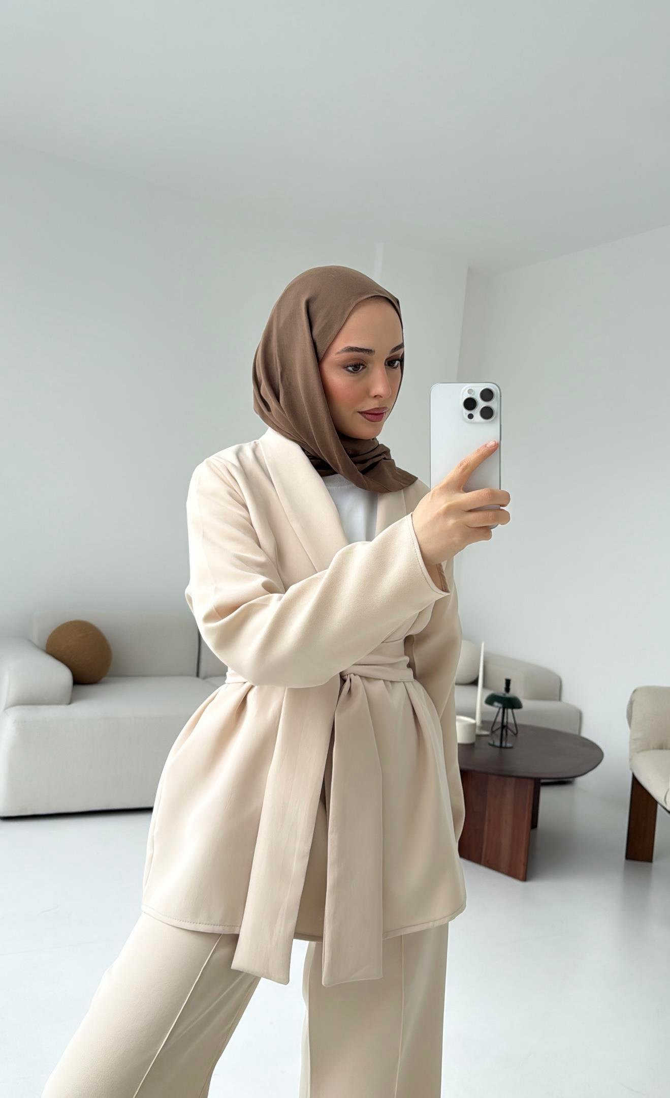 Krep Ceket Bağlamalı Takım Bej