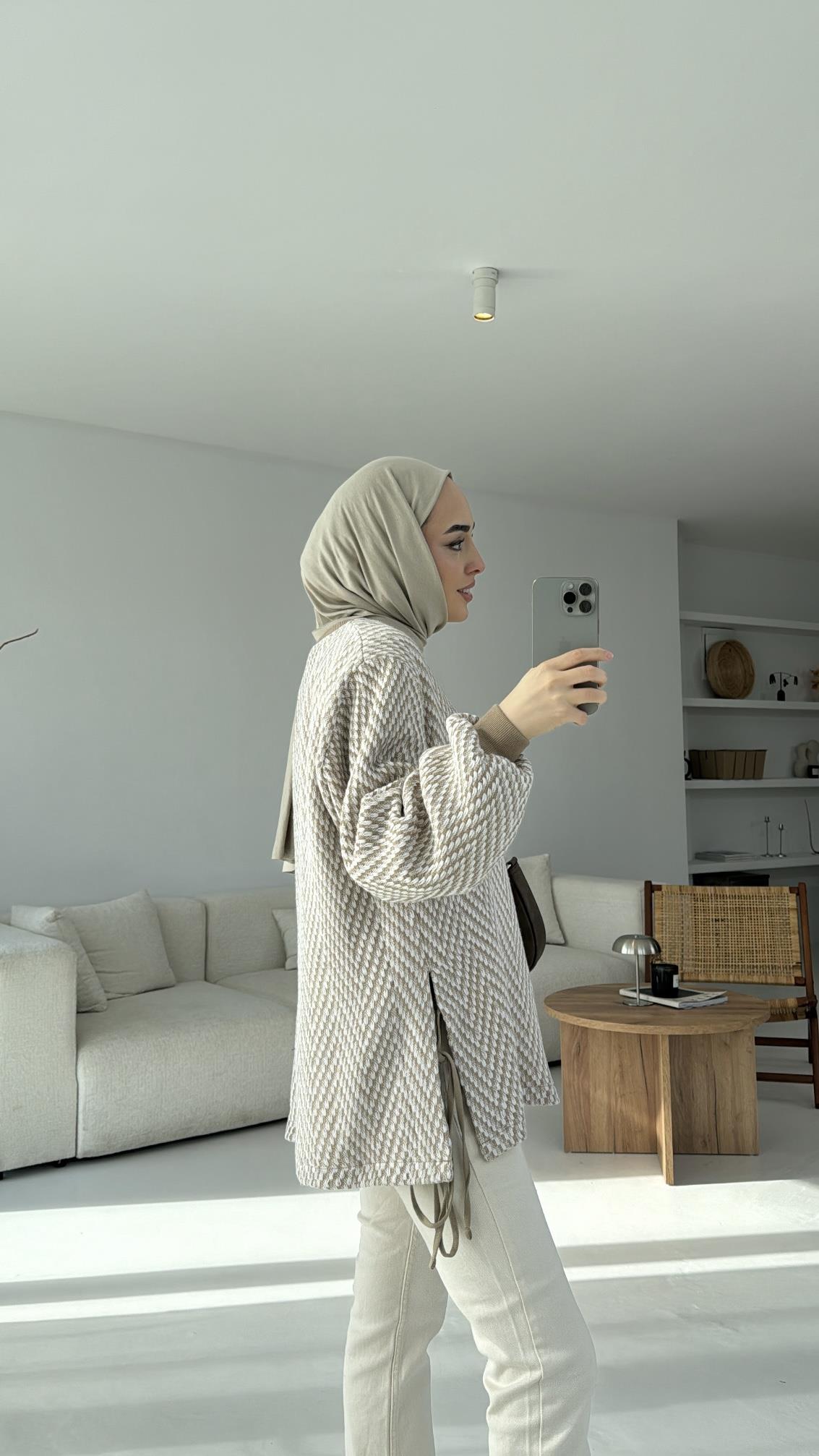 Balık Sırtı Yandan Bağlama Detaylı Bej