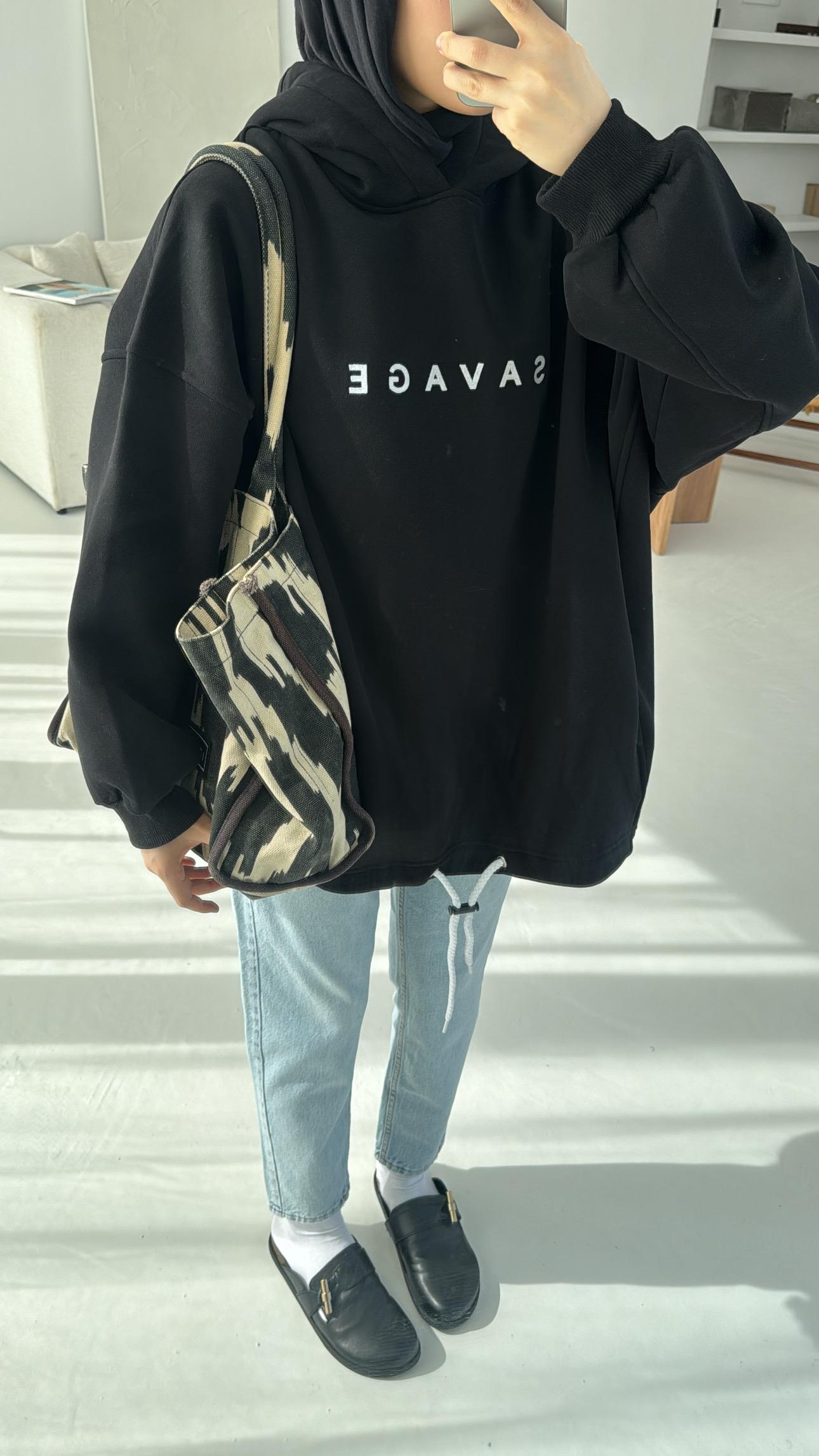 Savage Baskılı Swetshirt Siyah