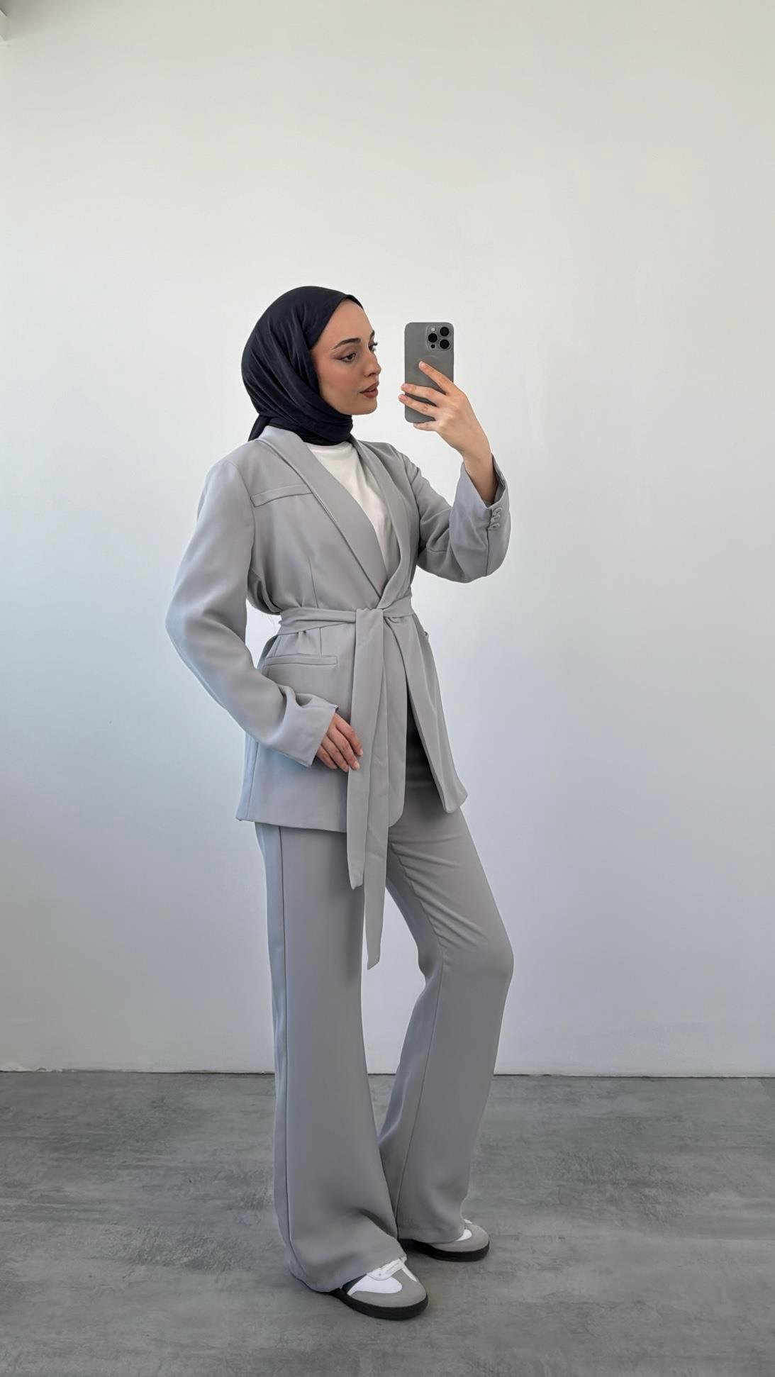 Krep Bağlamalı Takım Gri