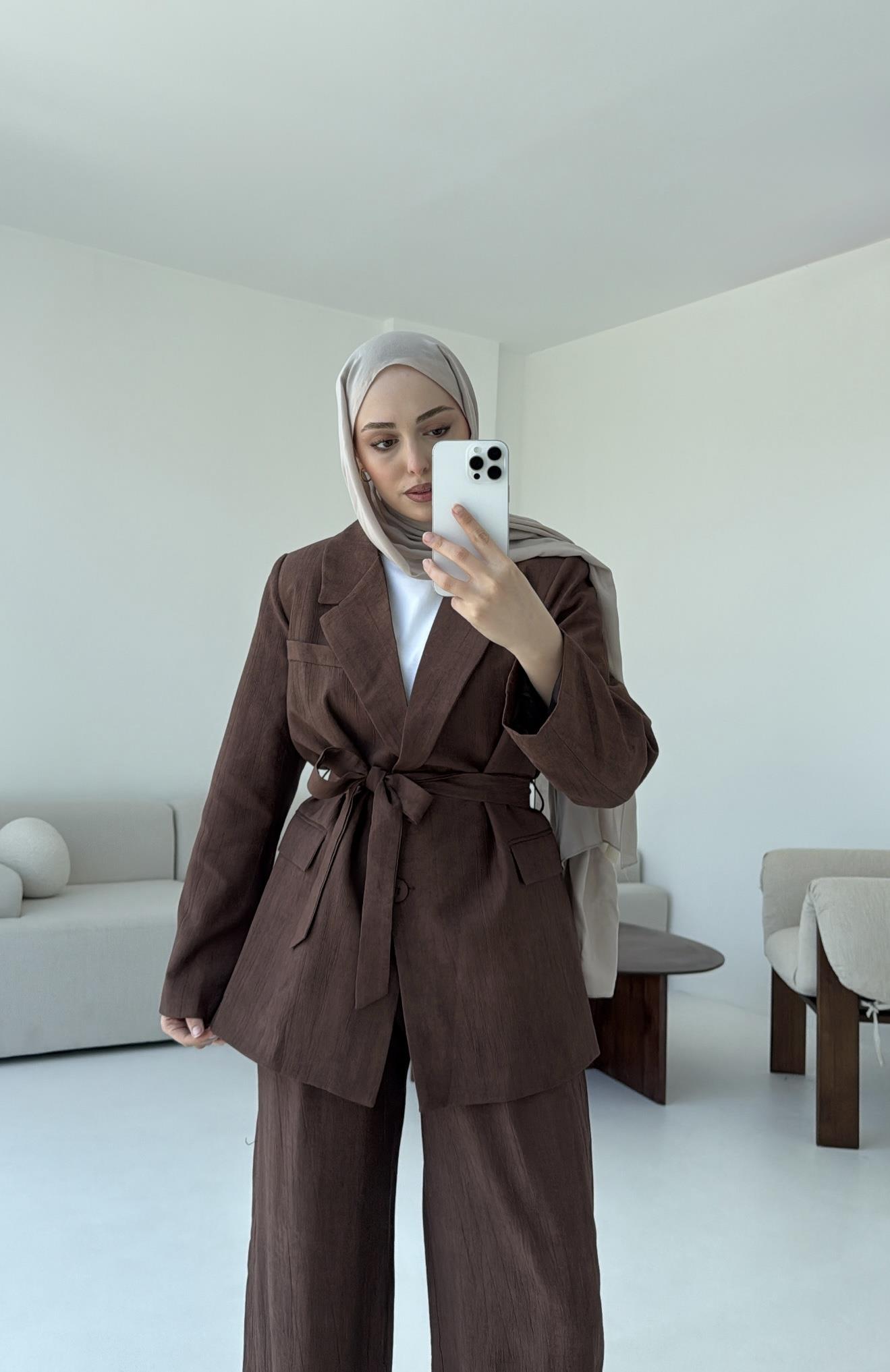 Kemerli Ceket Beli Lastikli Pantolon Takım  Kahve