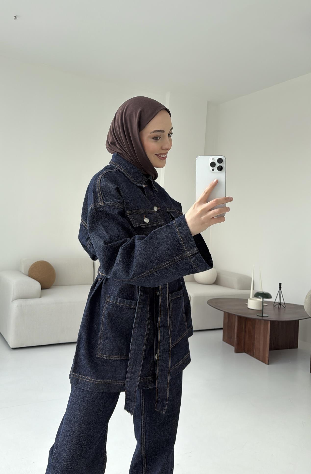 Seyyar Kemerli Denim Takım