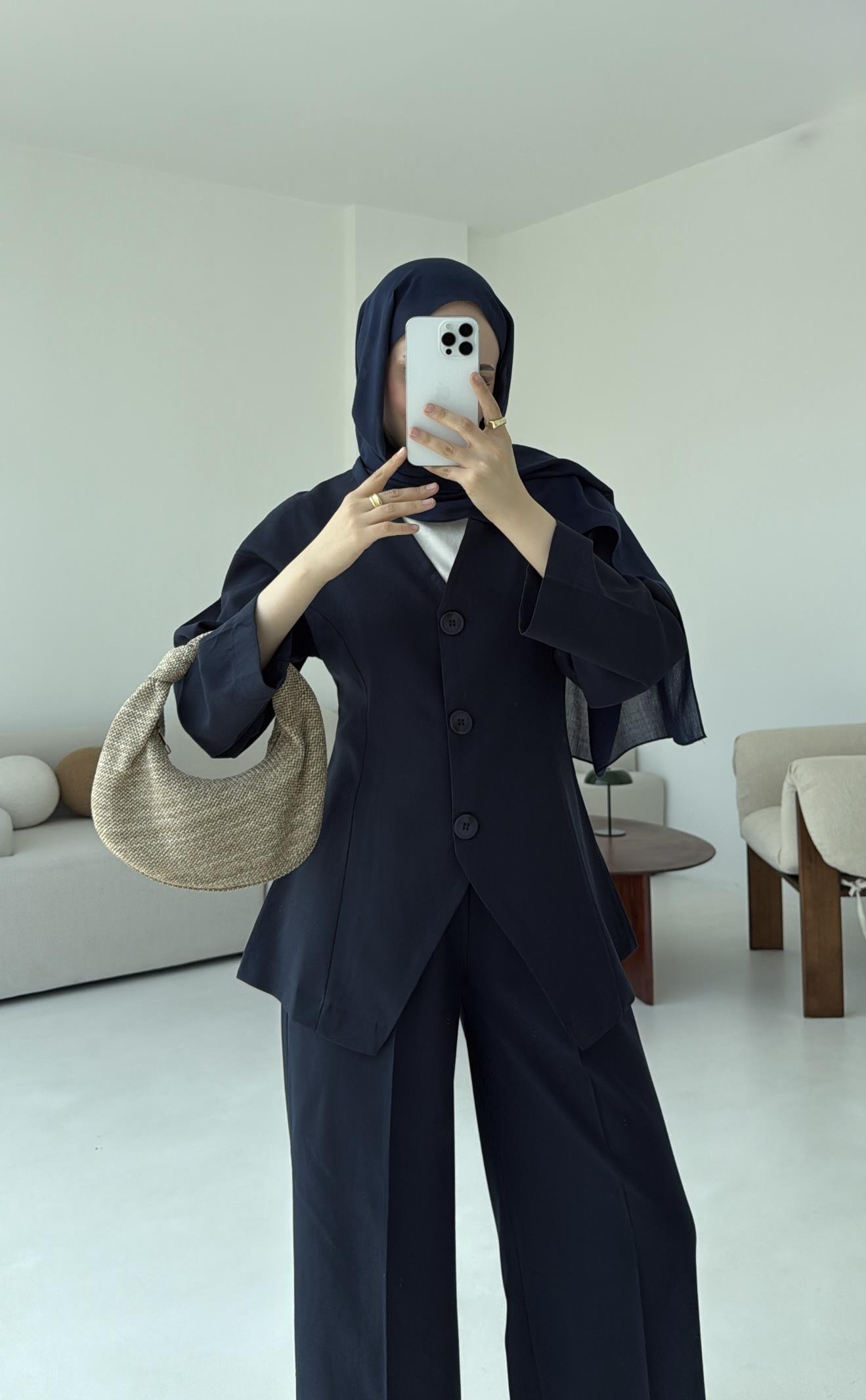 Mila Takım Lacivert
