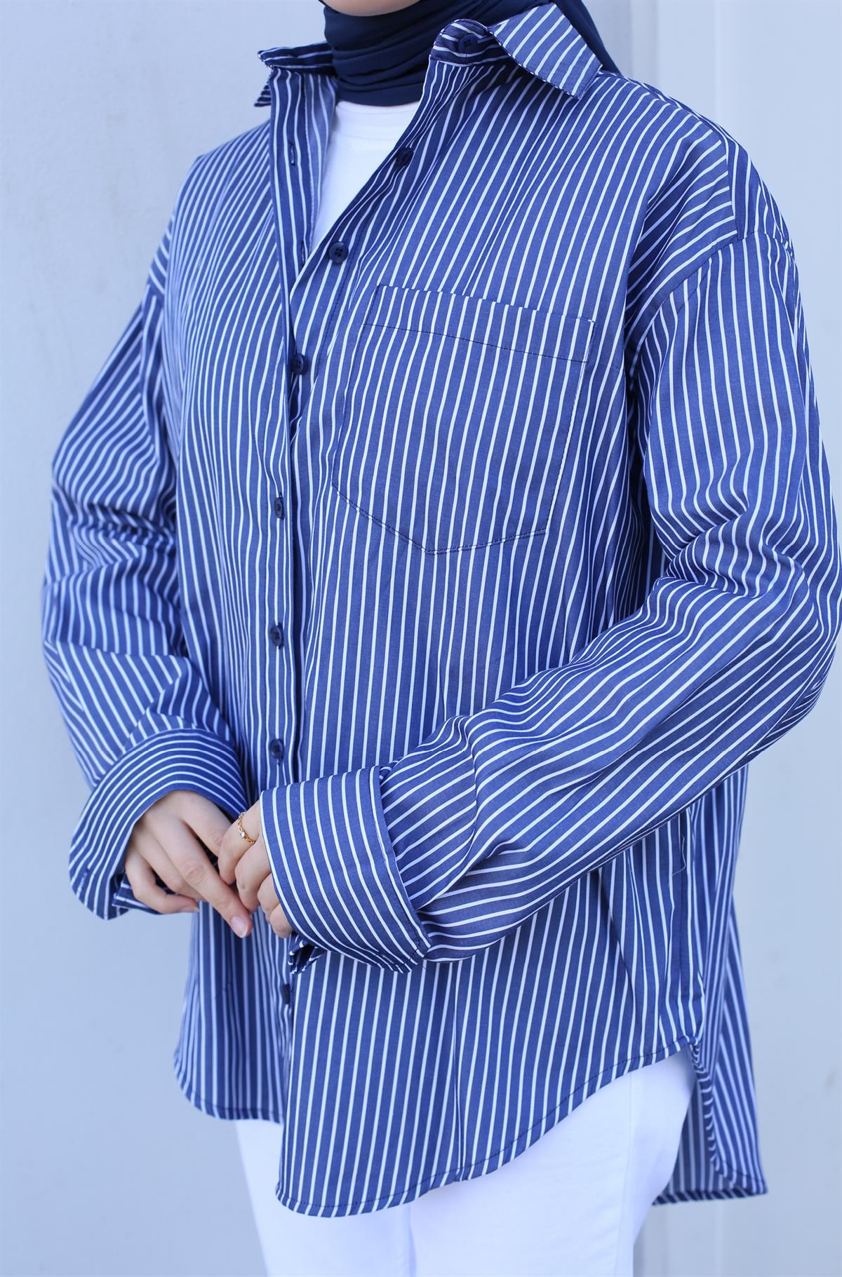 Tek Cep Detaylı Çizgili Gömlek Lacivert