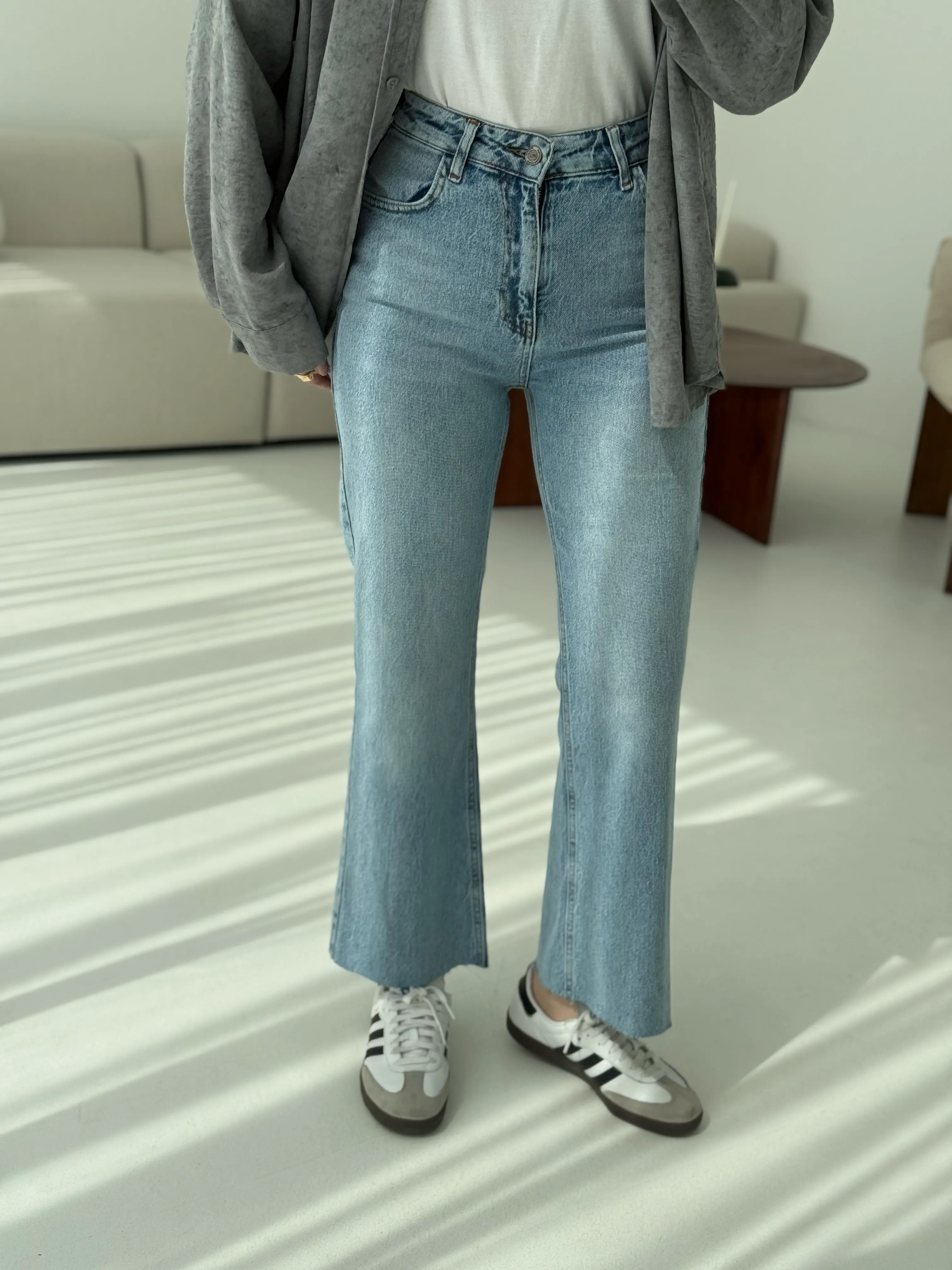 Premium Paçası Kesik  Hafif İspanyol Jean r78