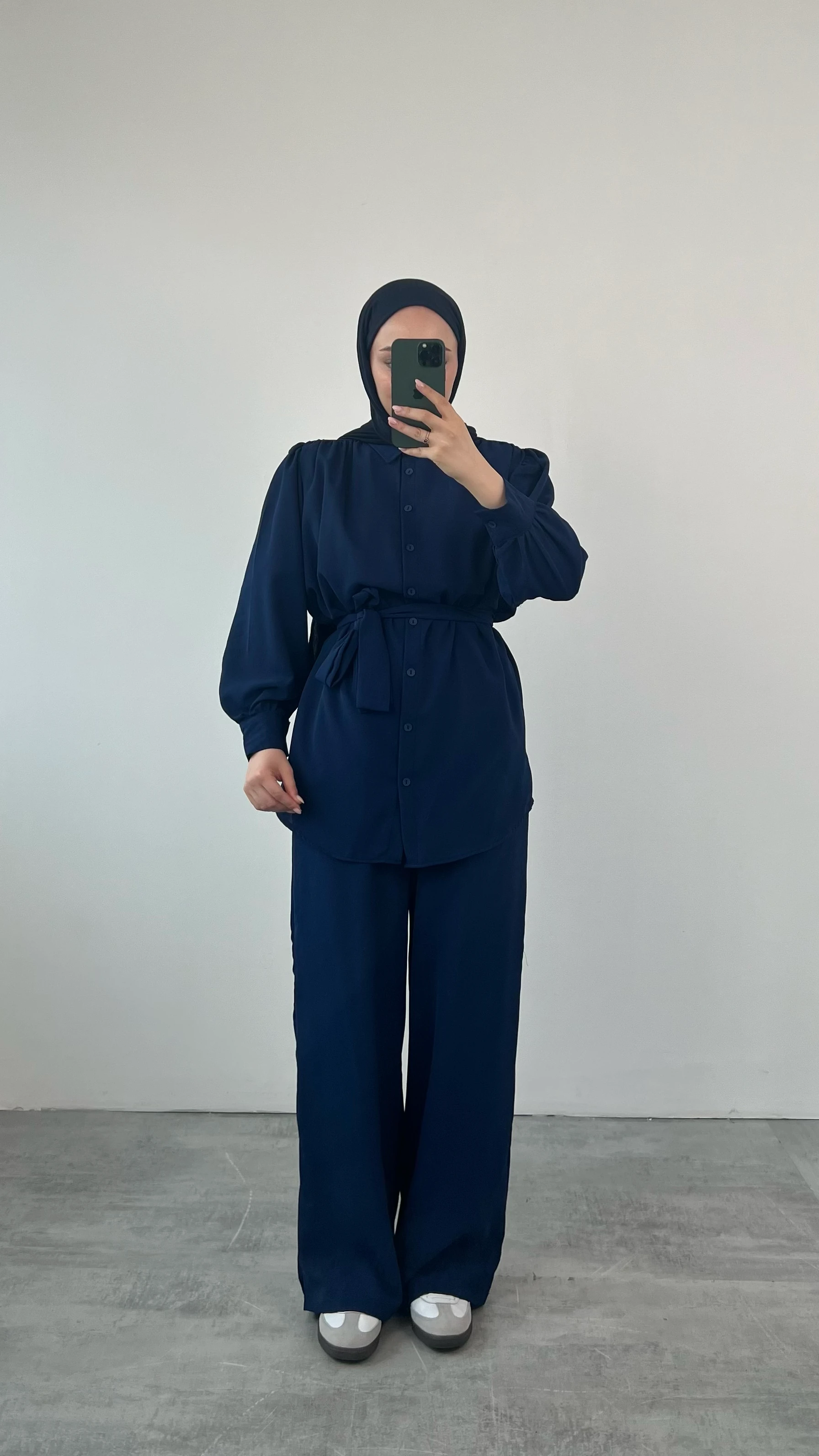 Krep Bağlamalı Gömlekli Takım Lacivert