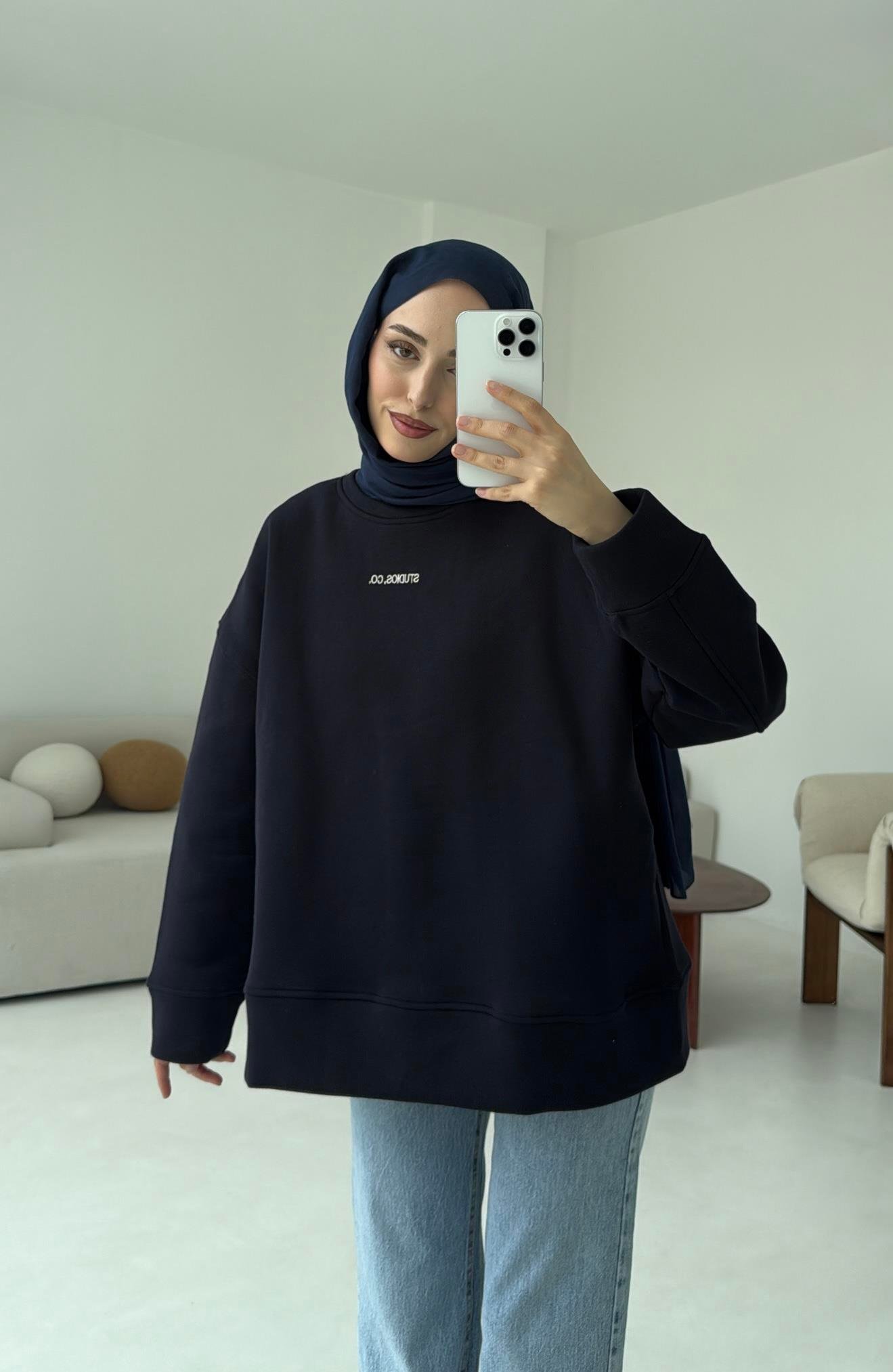 Minimal Baskılı Oversize Sweat Lacivert
