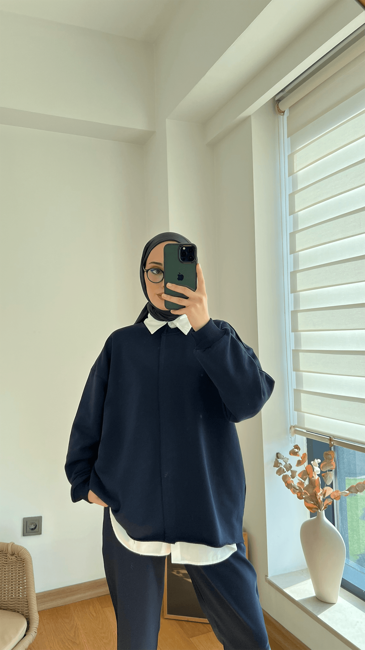 Altı Kesik Detaylı Sweatshirt Lacivert