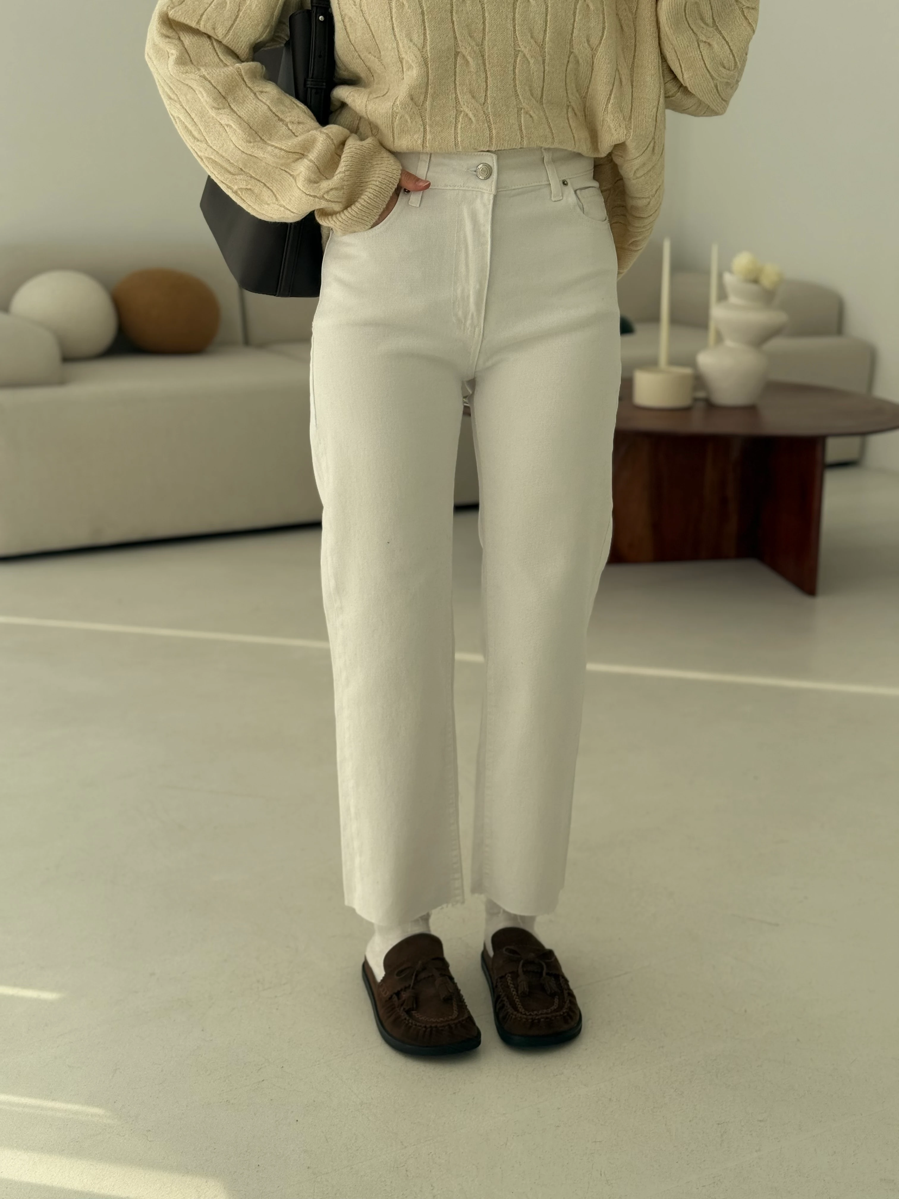 Premium Paçası Kesik Beyaz Jean 