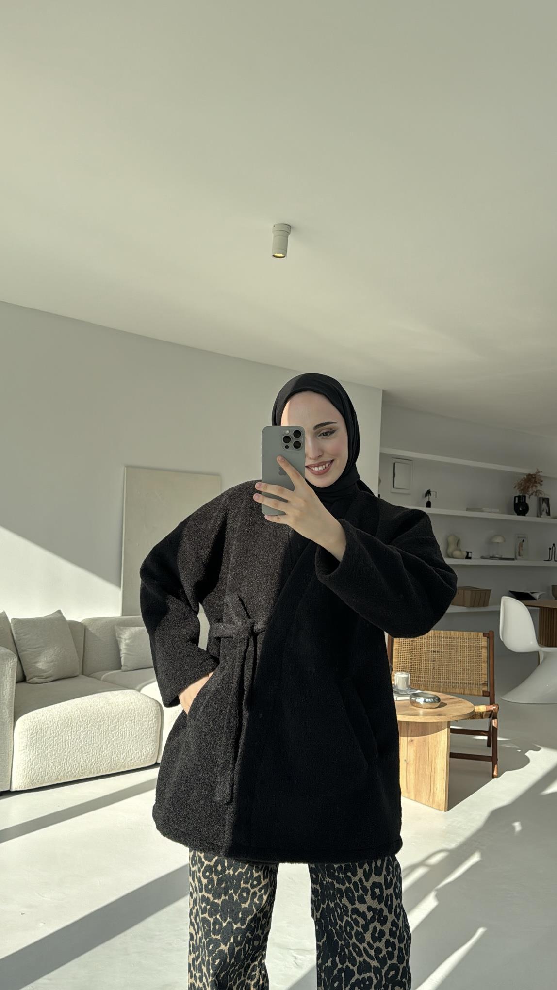 Yandan Bağlamalı Peluş Mont Siyah