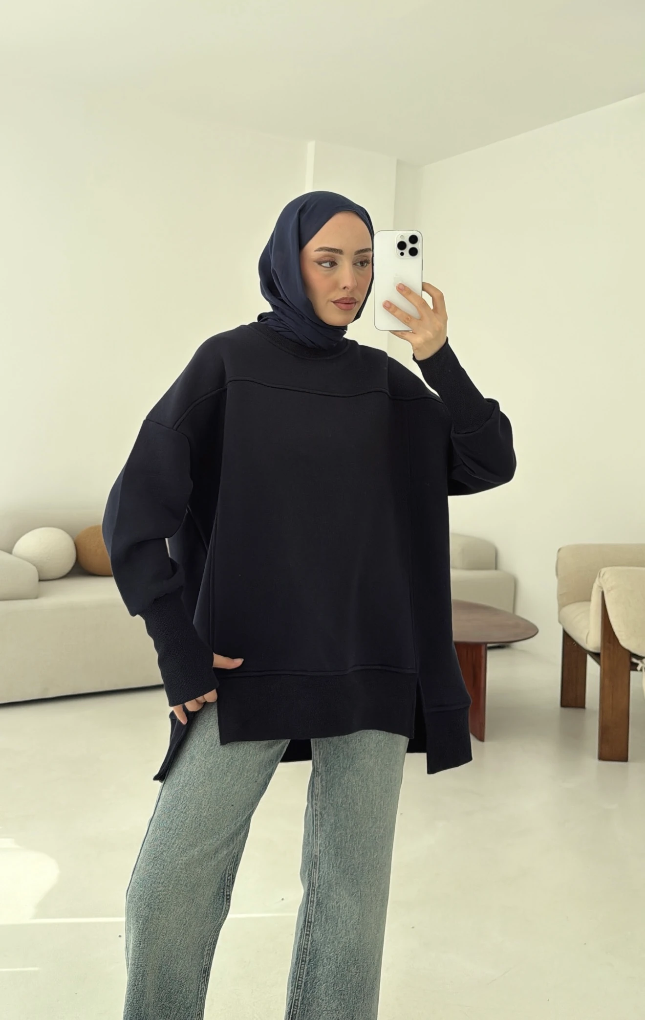 Parmak Geçmeli Asimetri Kesim Sweat Lacivert