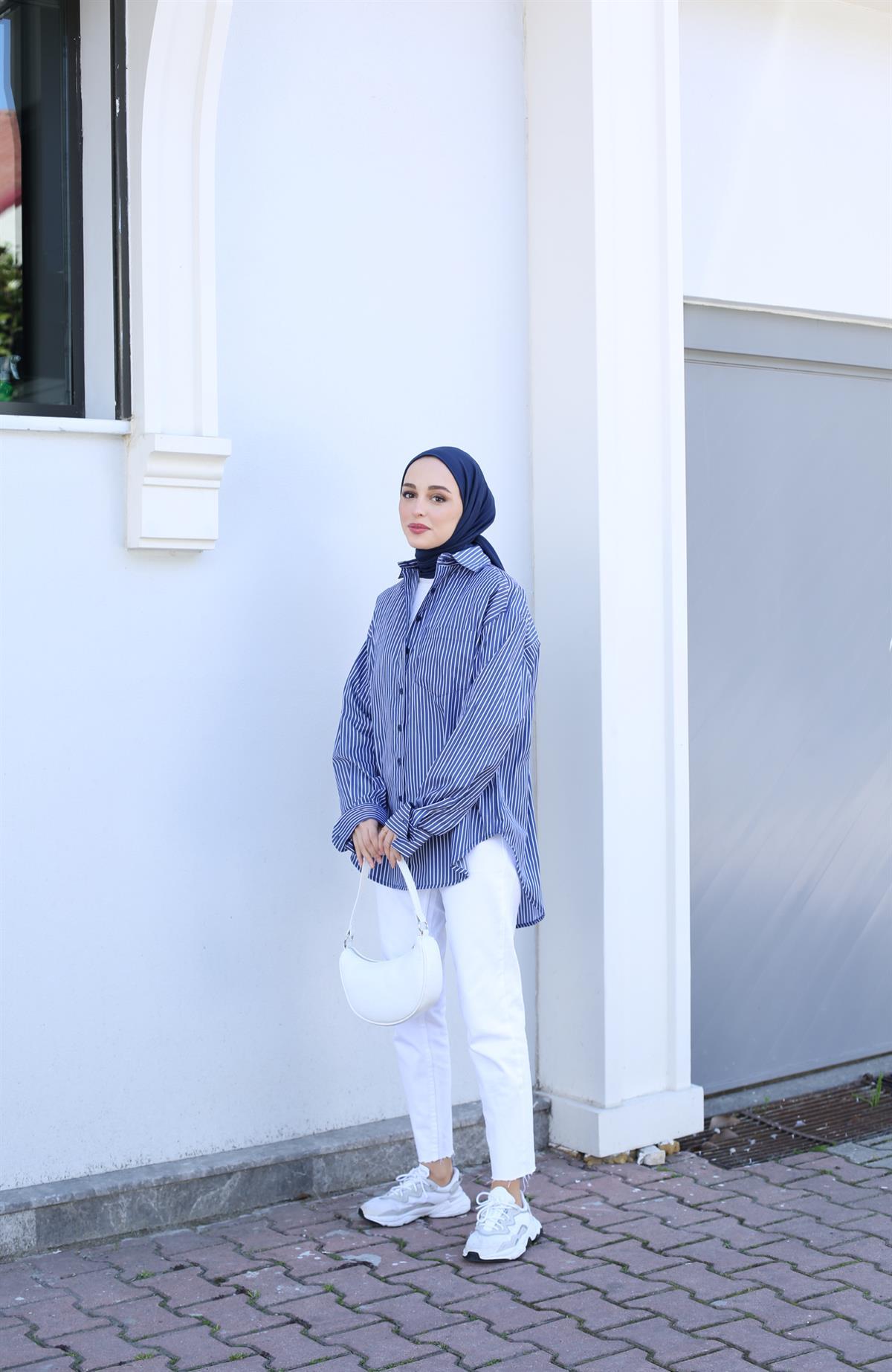 Tek Cep Detaylı Çizgili Gömlek Lacivert