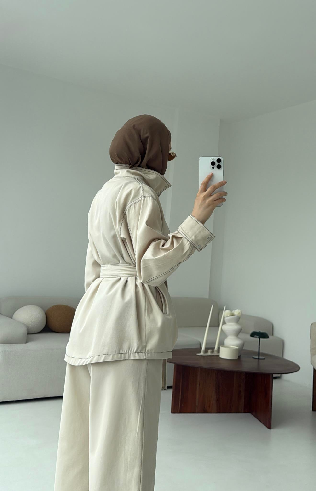 Kontrast Dikişli Gabardin Takım Bej