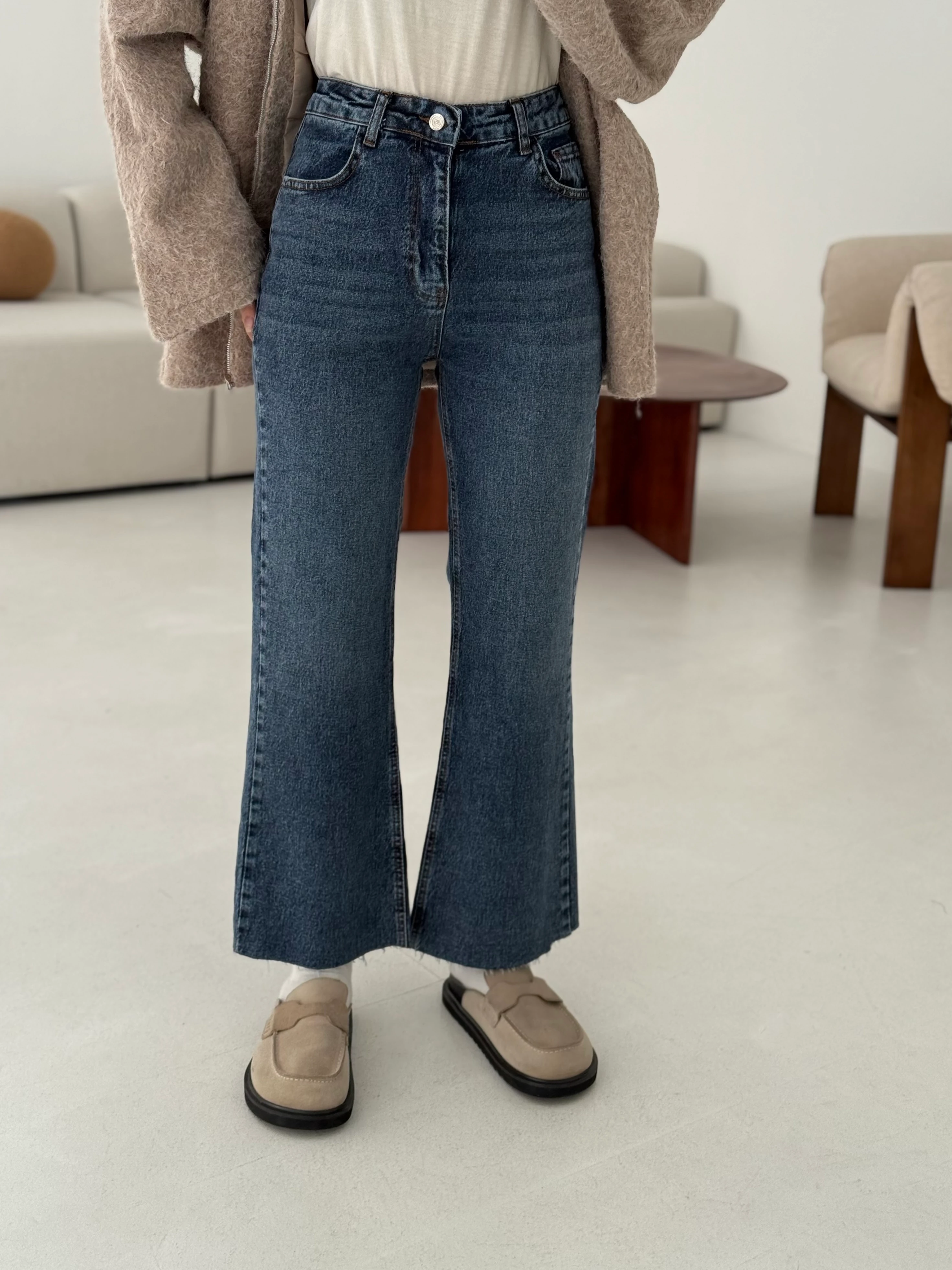 Premium Paçası Kesik Hafif İspanyol Jean R138