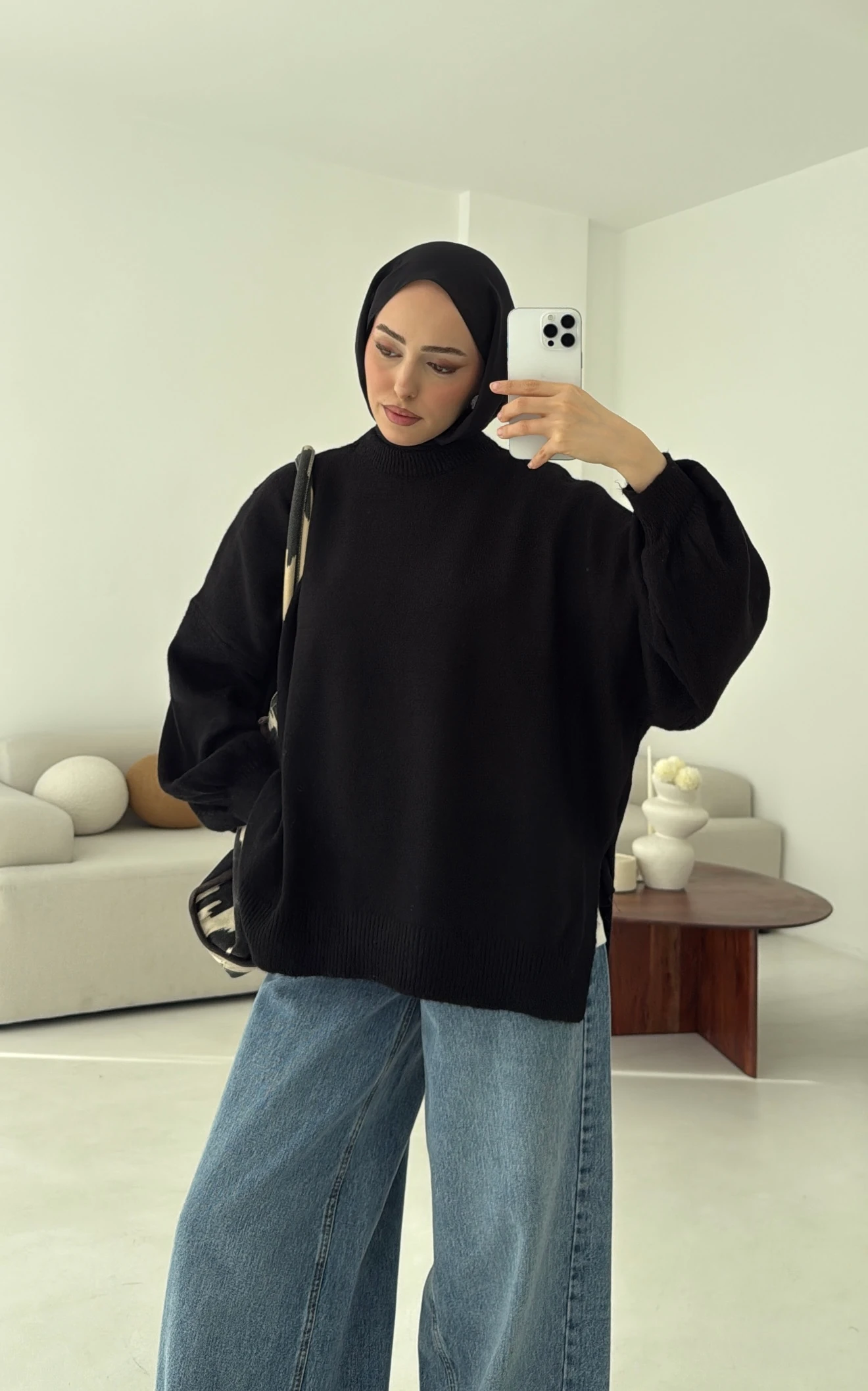 Yırtmaç Detay Balon Kol Kazak Siyah