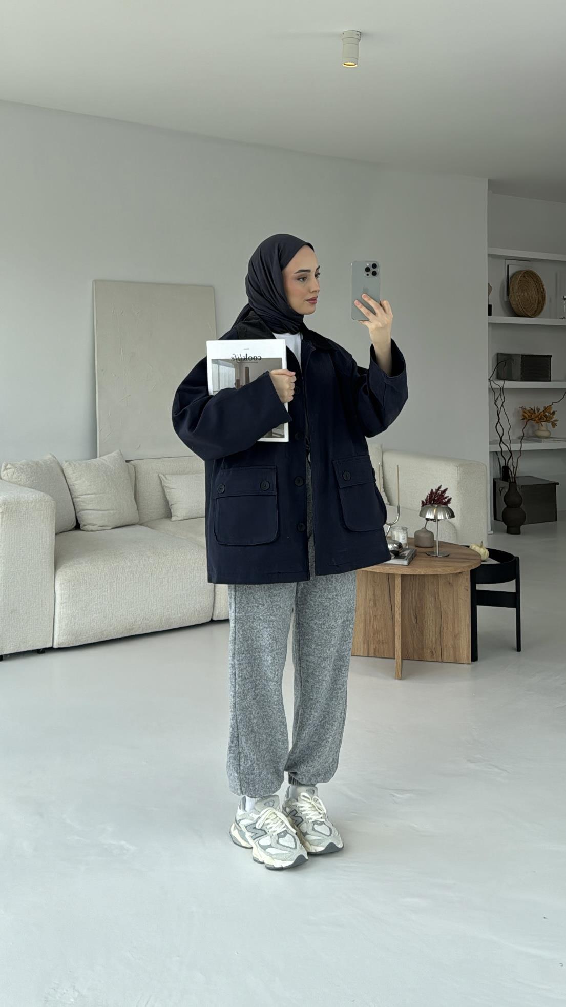 Kadife Yaka Astarlı Parka Lacivert