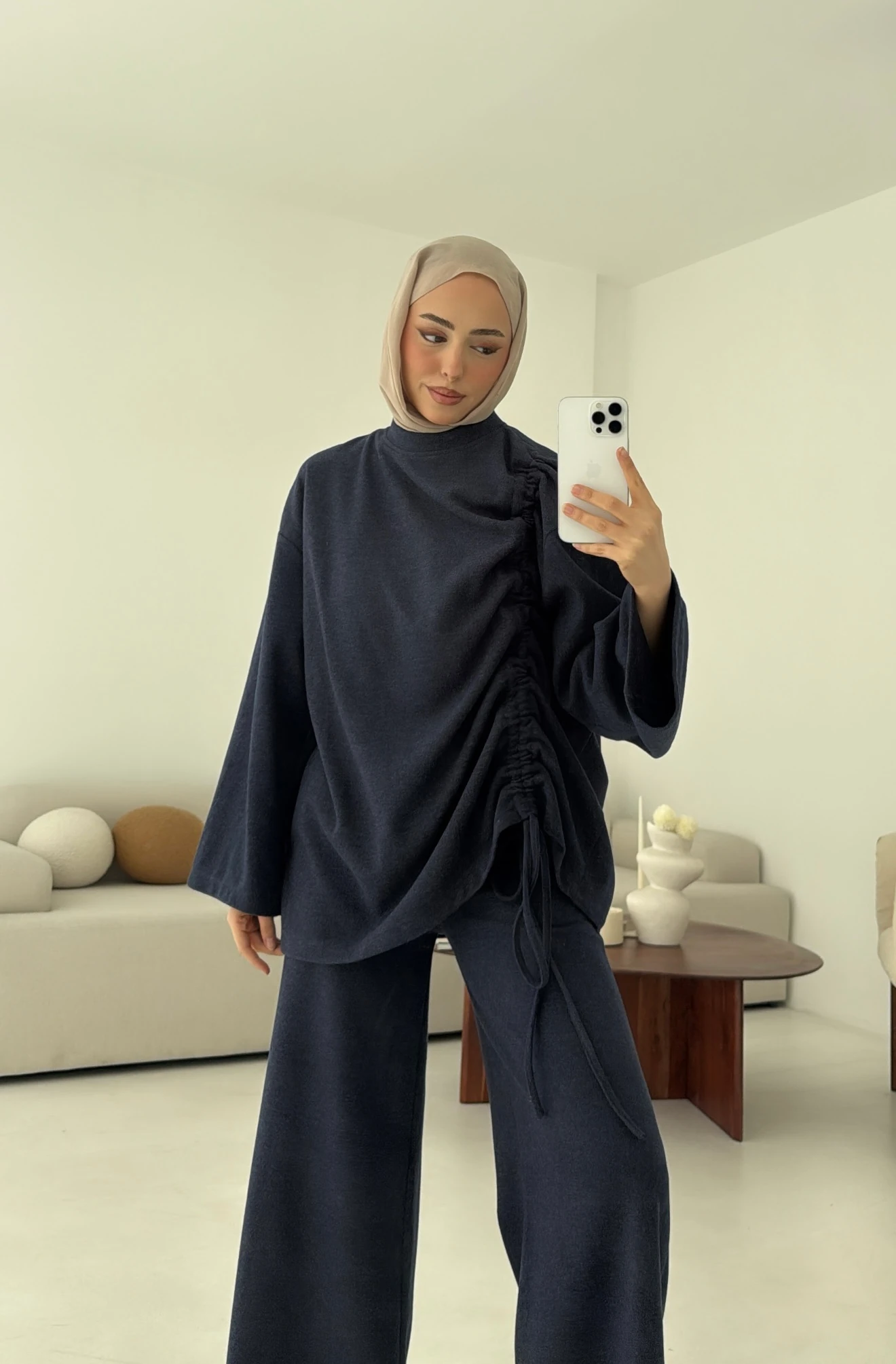 Bluzu Yandan Biyeli Takım Lacivert