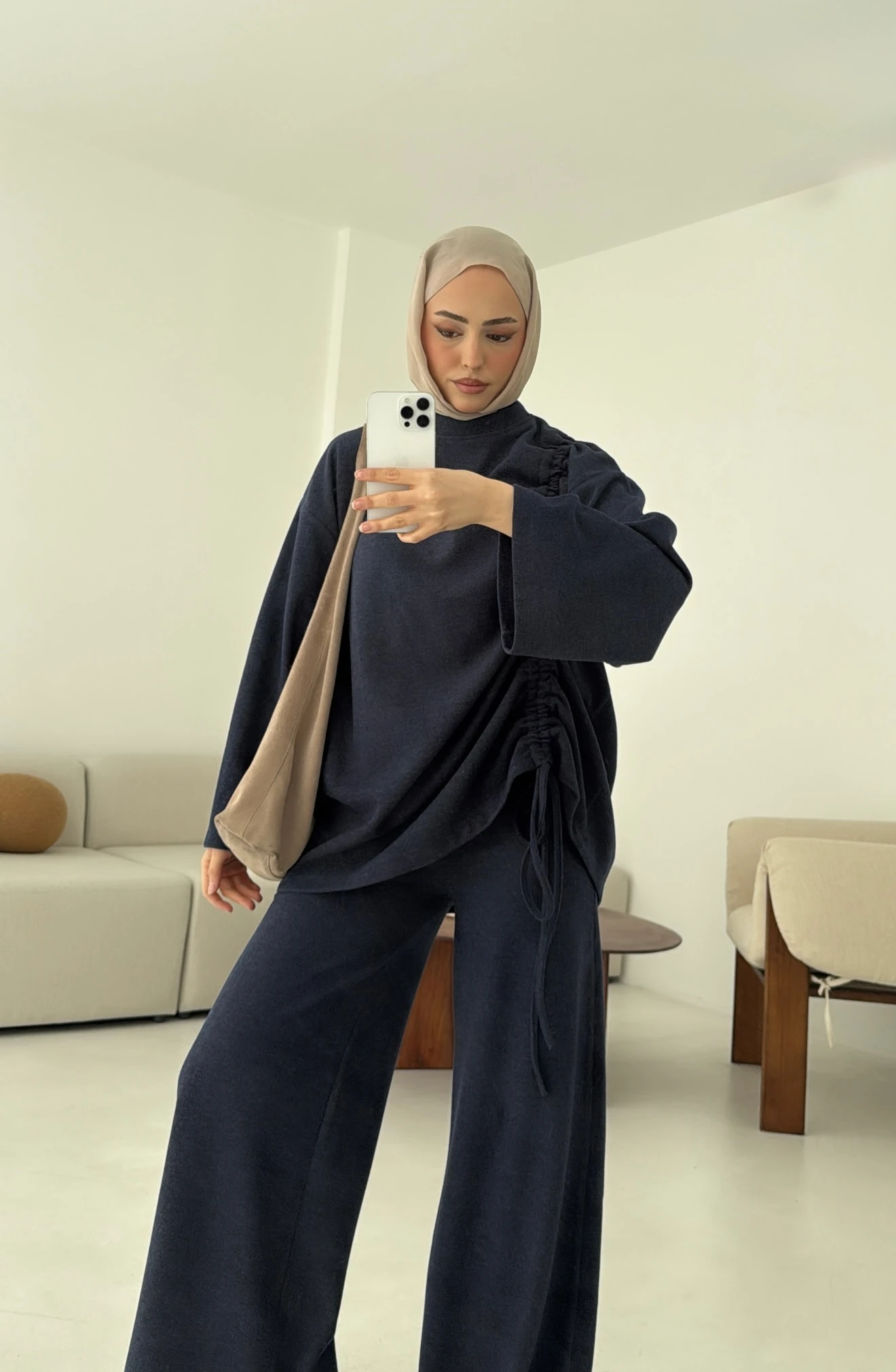 Bluzu Yandan Biyeli Takım Lacivert