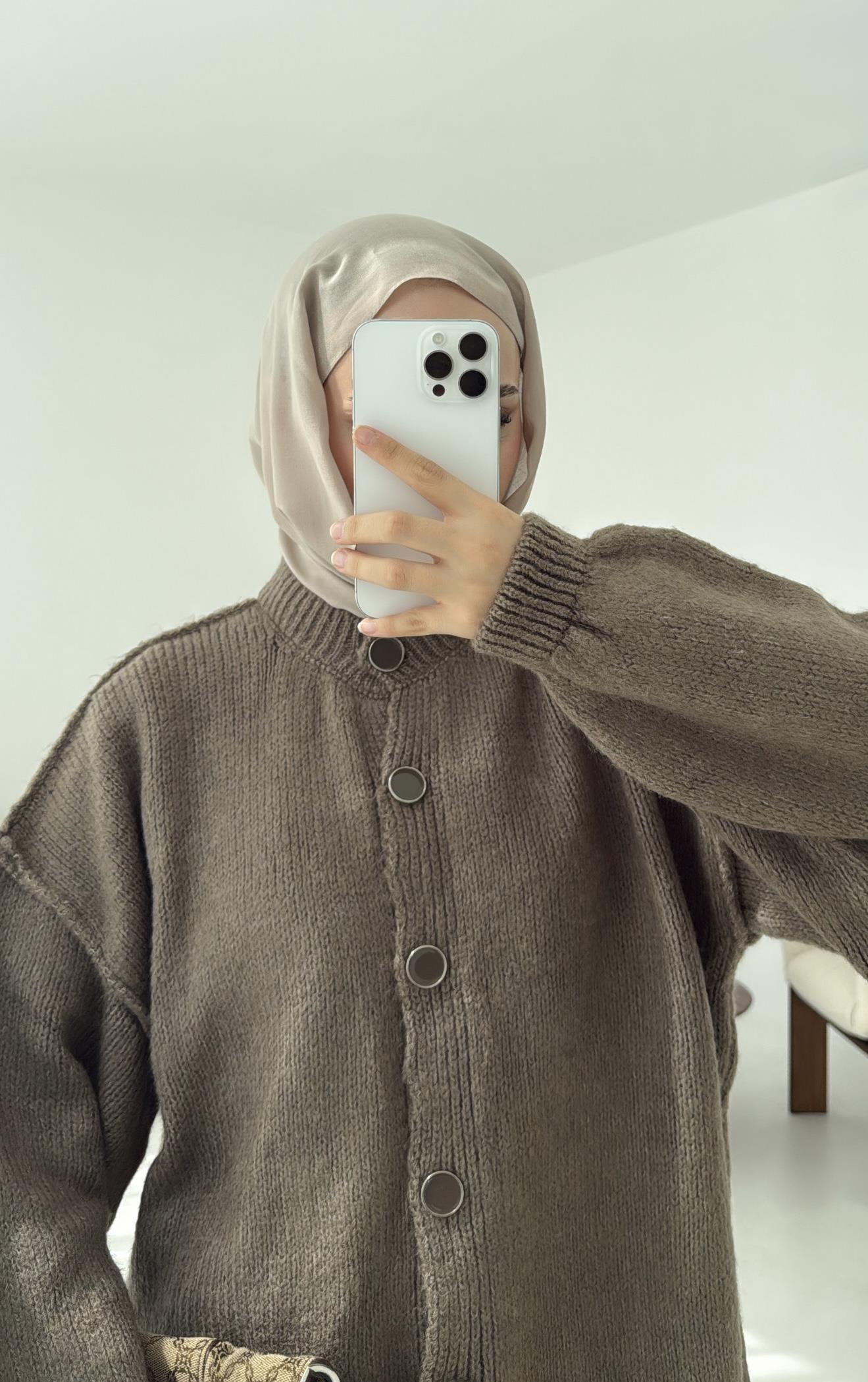 Düğmeli Triko Hırka Vizon