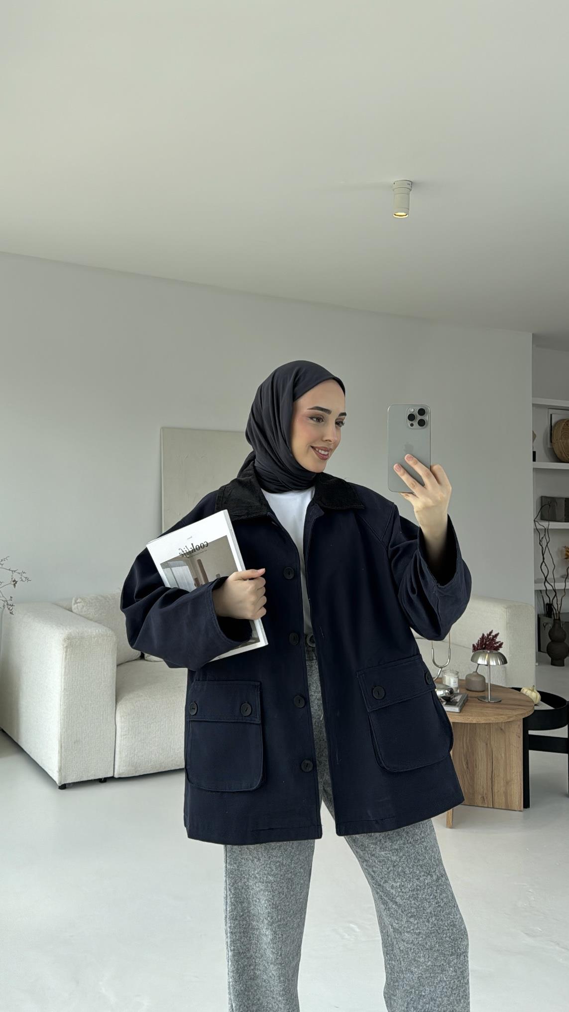 Kadife Yaka Astarlı Parka Lacivert