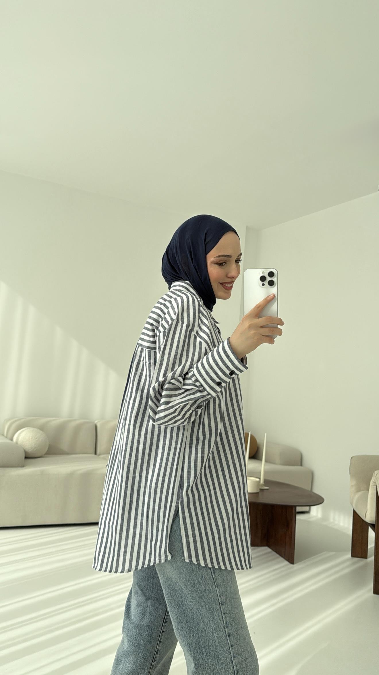 Lacivert/beyaz Çizgili Gömlek