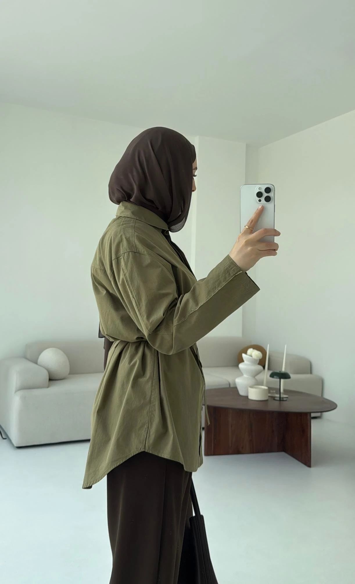 Kolları Pis Dikiş Kemerli Gömlek Haki