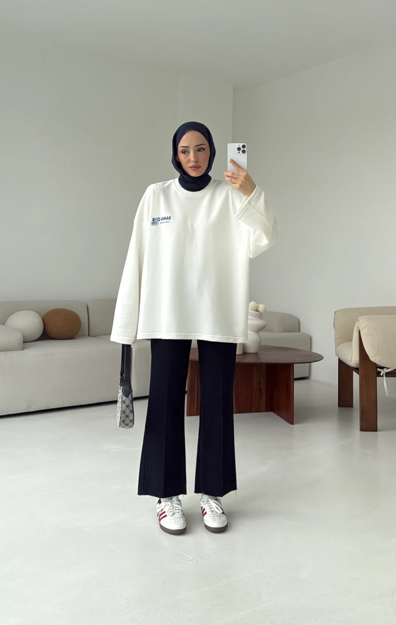 Ramen Baskılı Sweat Beyaz