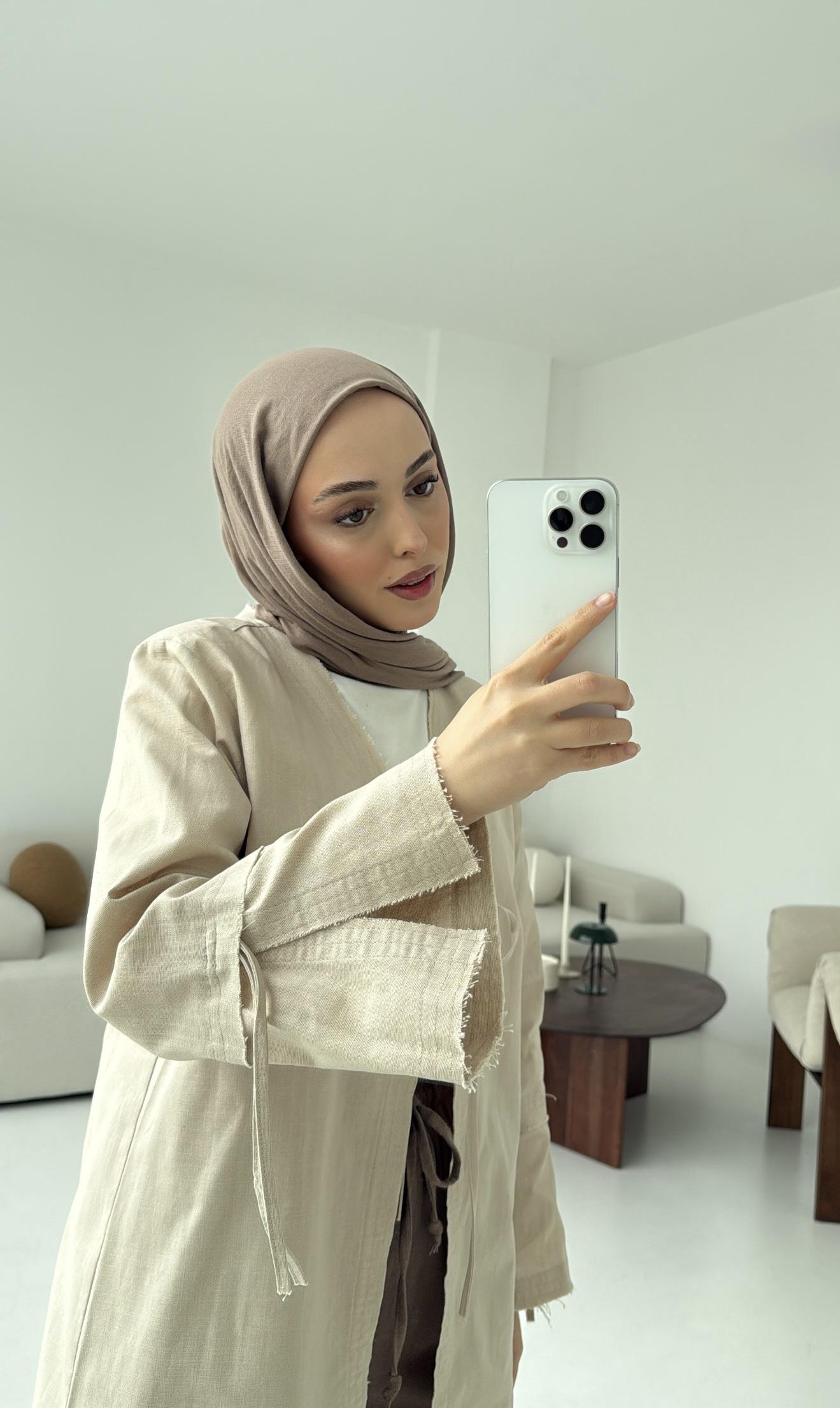 Kolu Yırtmaç Detay Kimono Bej