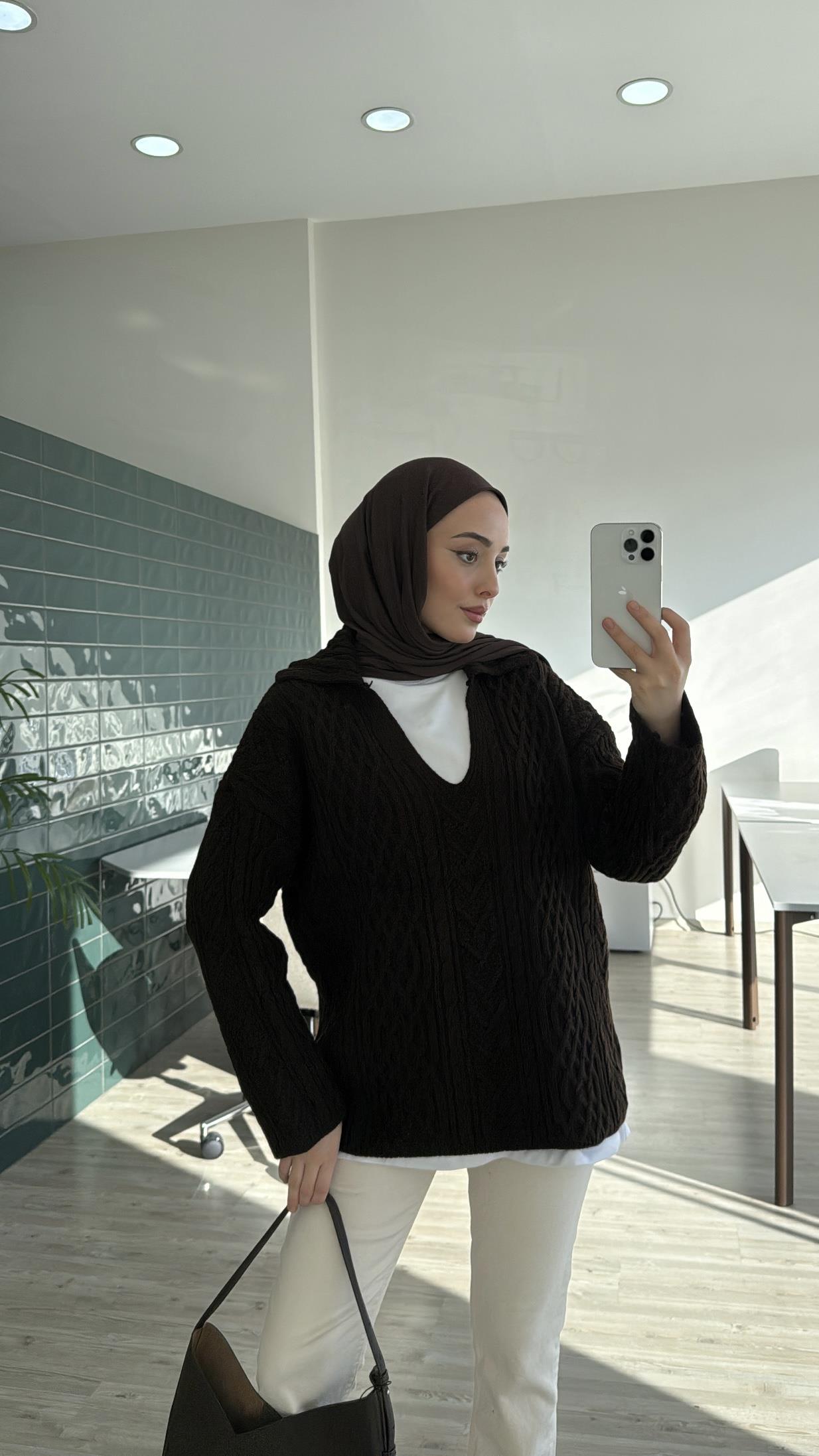 Kendinden V Yaka Saç Örgü Kazak Acı Kahve