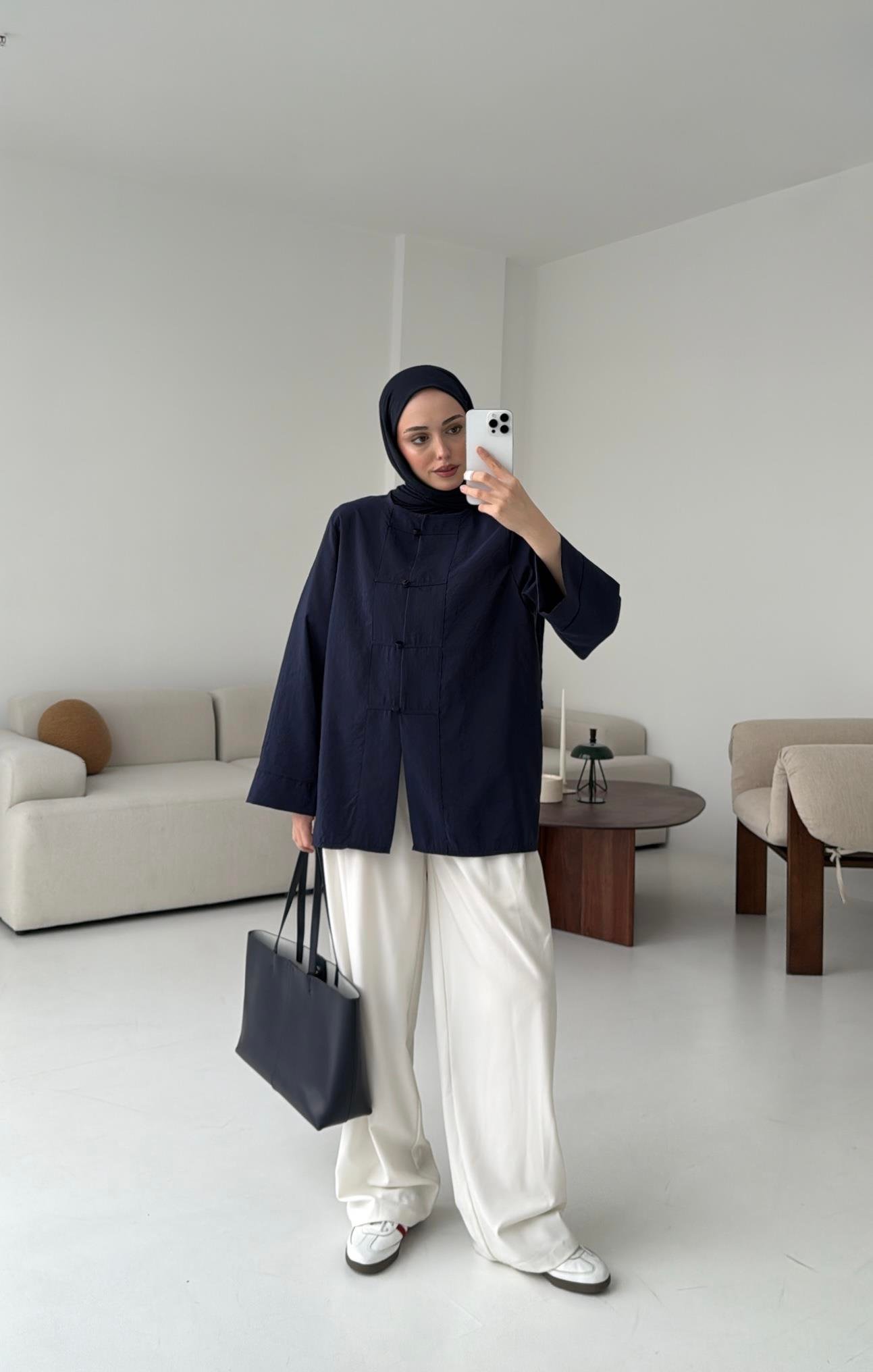 Lacivert Düğme Detay Gömlek