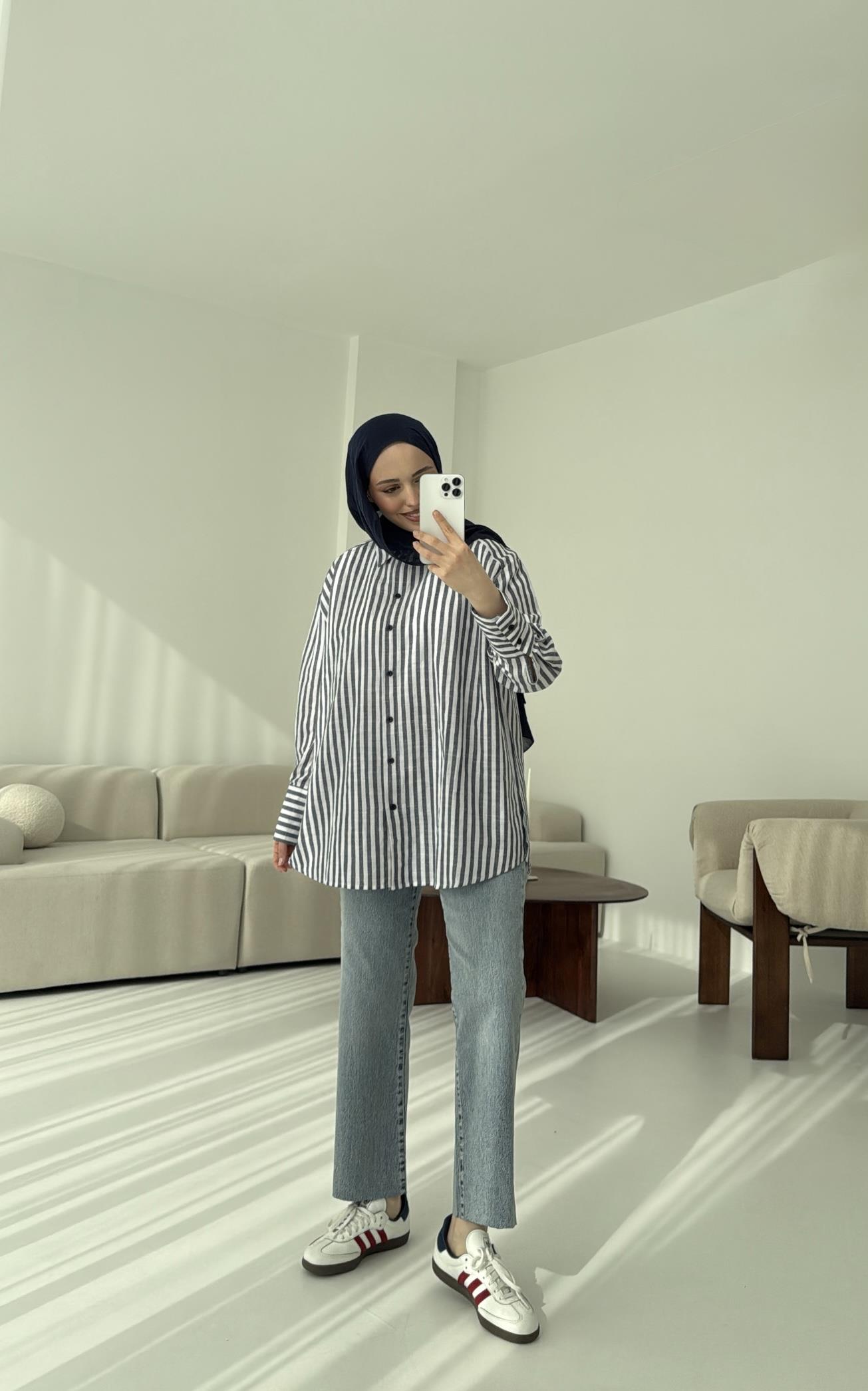 Lacivert/beyaz Çizgili Gömlek