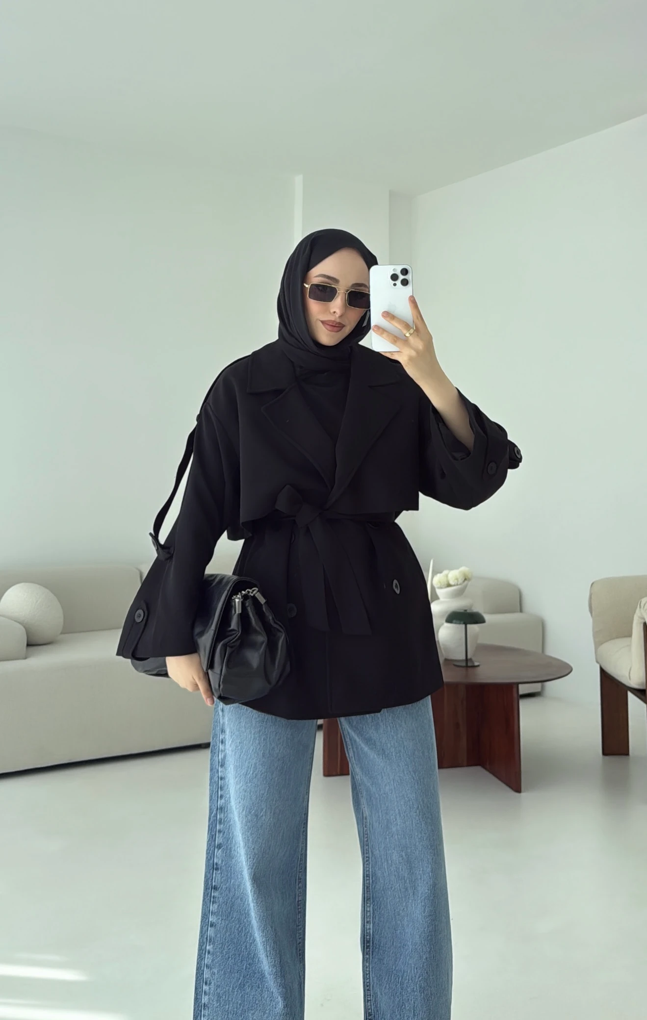 Siyah Bağlamalı Trençkot