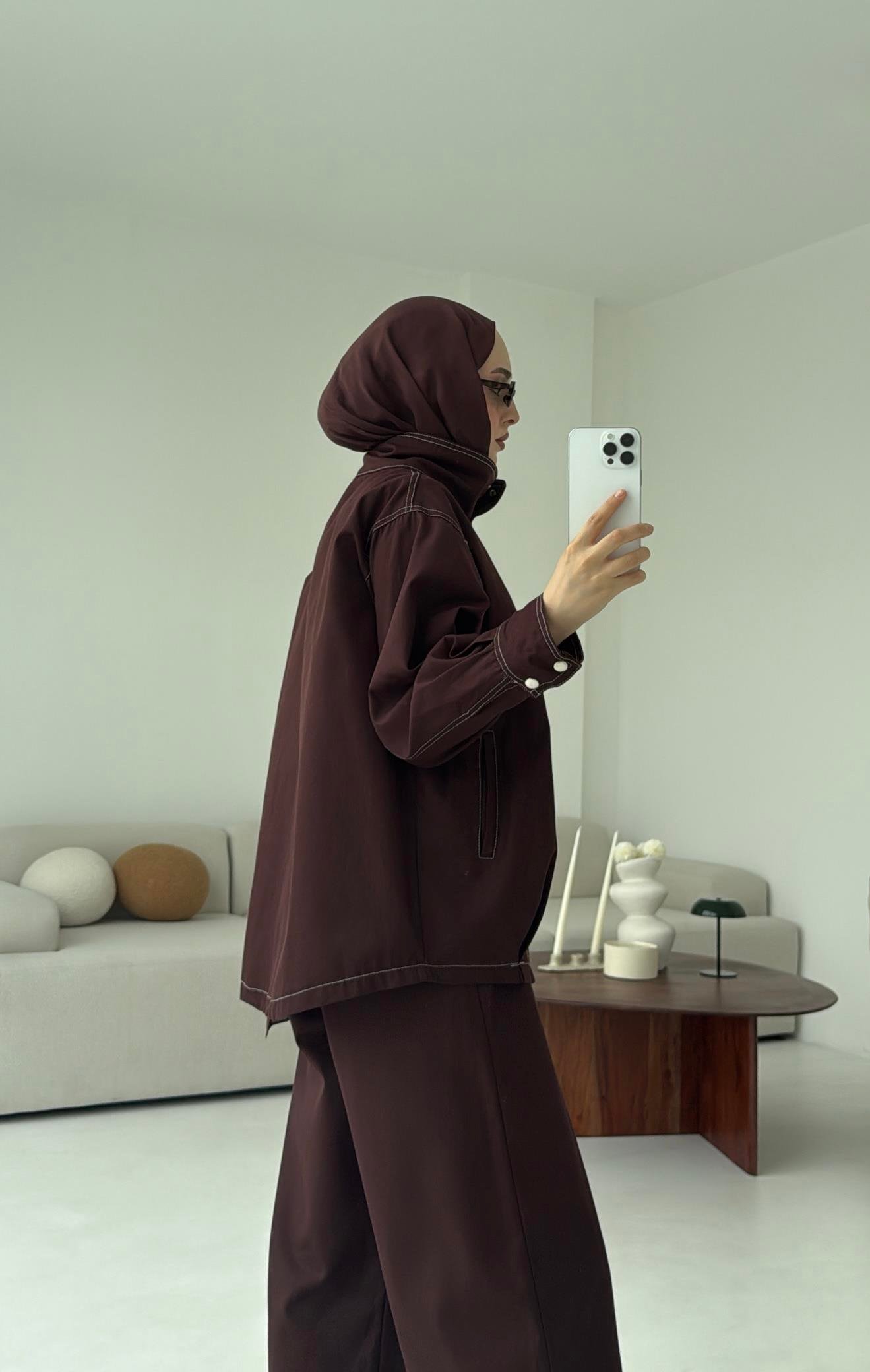 Kontrast Dikişli Gabardin Takım Kahve