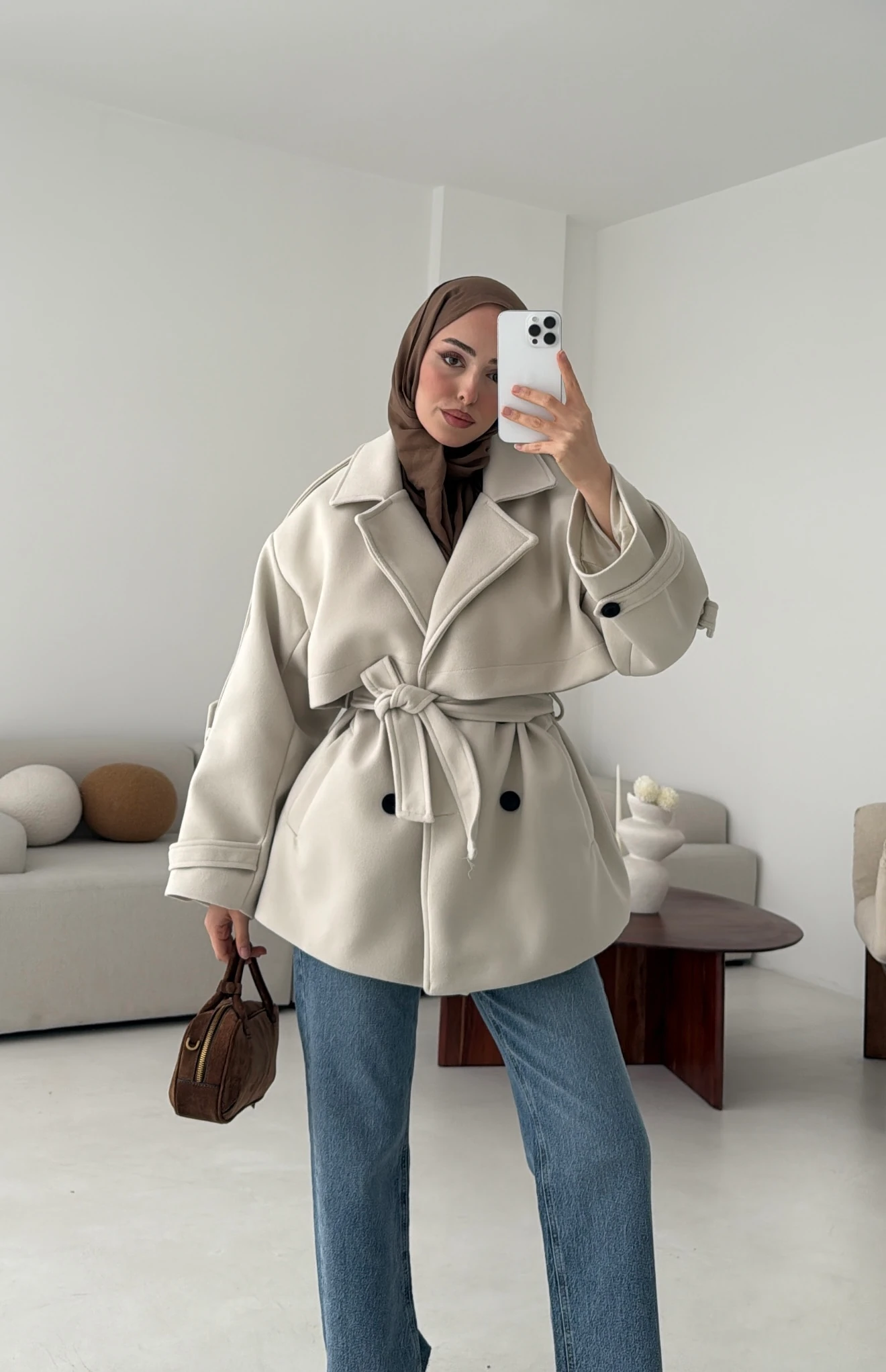 Bej Düğmeli Kol Manşetli Kaşe Kaban 