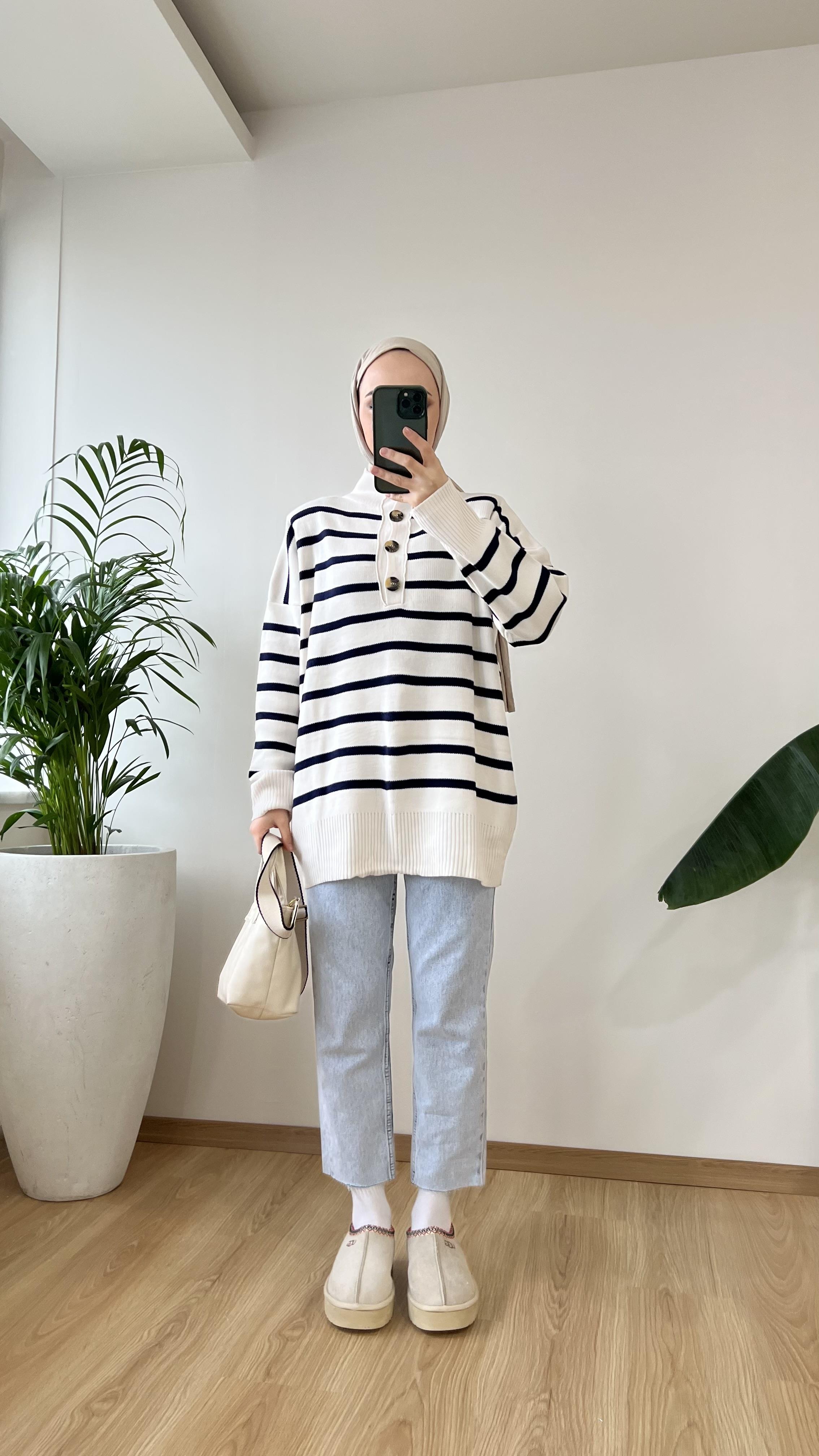 Düğmeli Triko Krem Lacivert