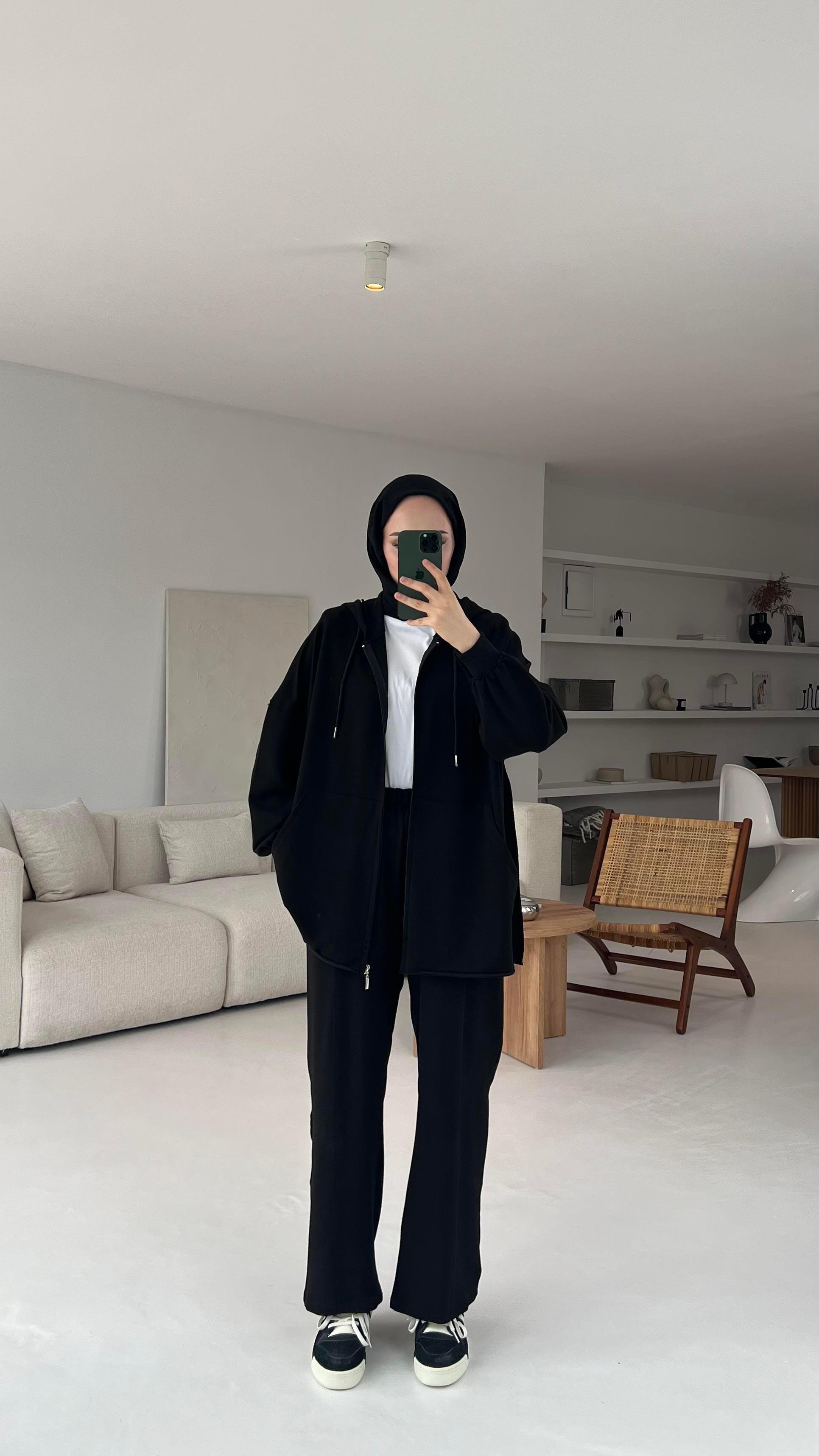 Fermuarlı Dikişsiz Takım Siyah