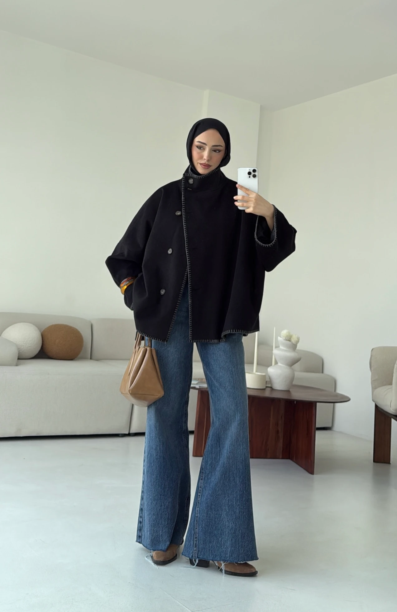 Nakış Detay Premium Kaban Siyah