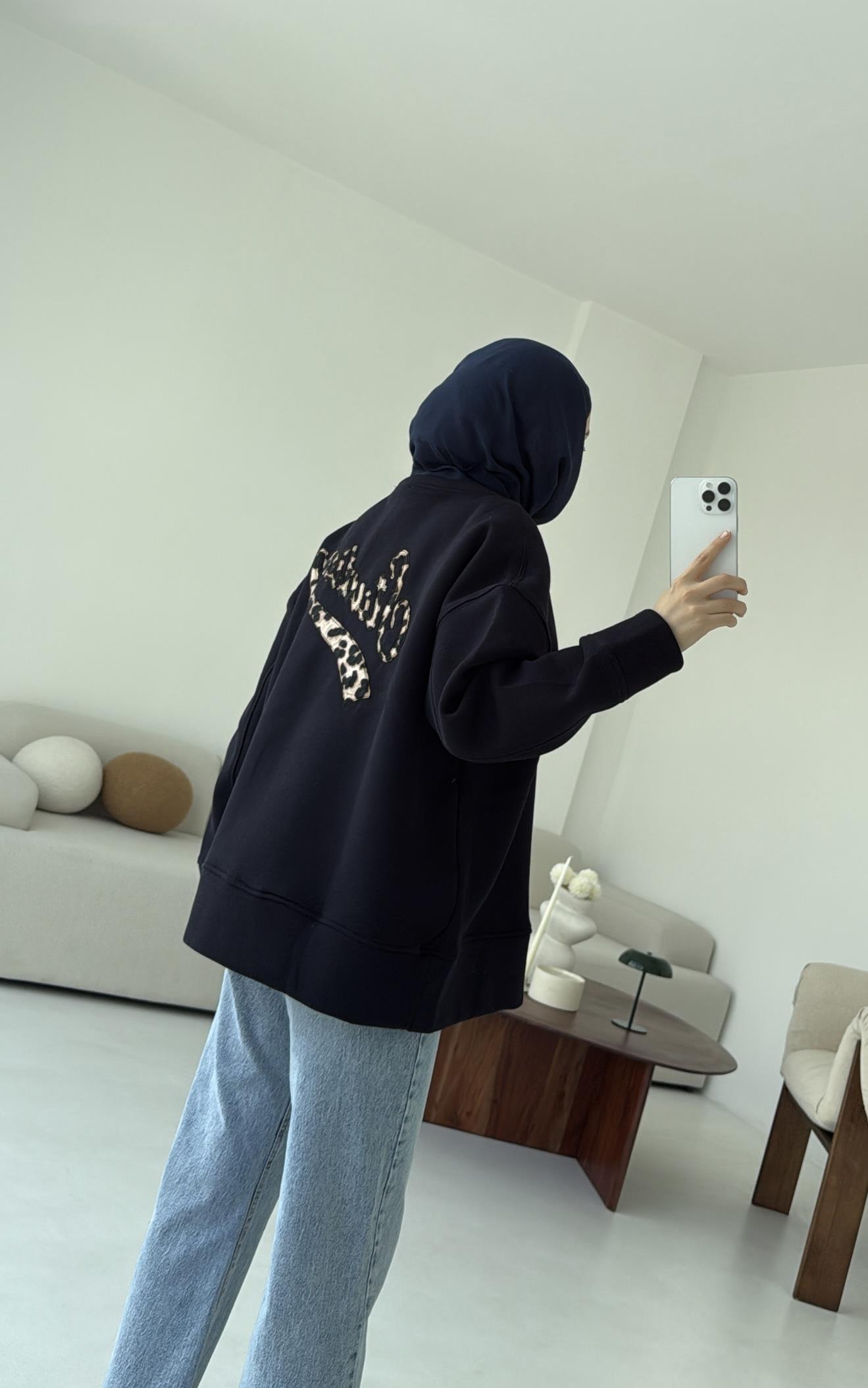 Minimal Baskılı Oversize Sweat Lacivert