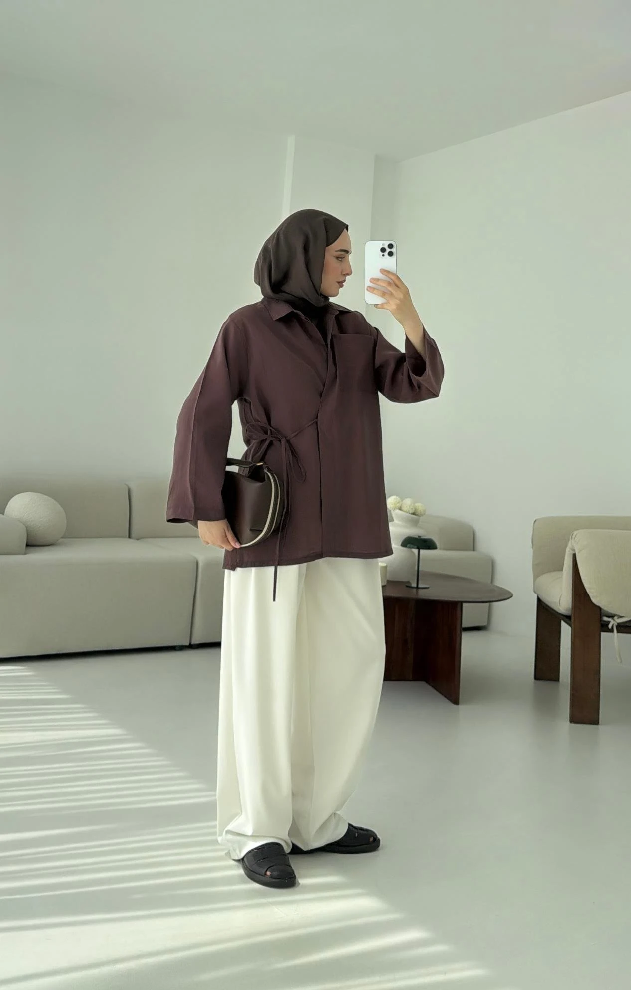 Yanı Yırtmaçlı Gömlek Kahve