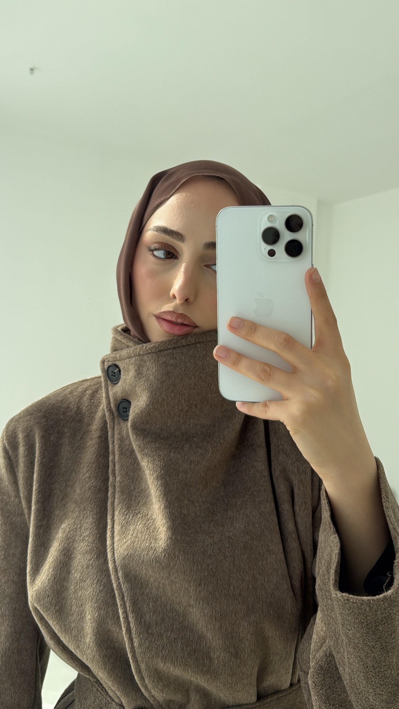 Dik Yaka Kaşe Kaban Kahve