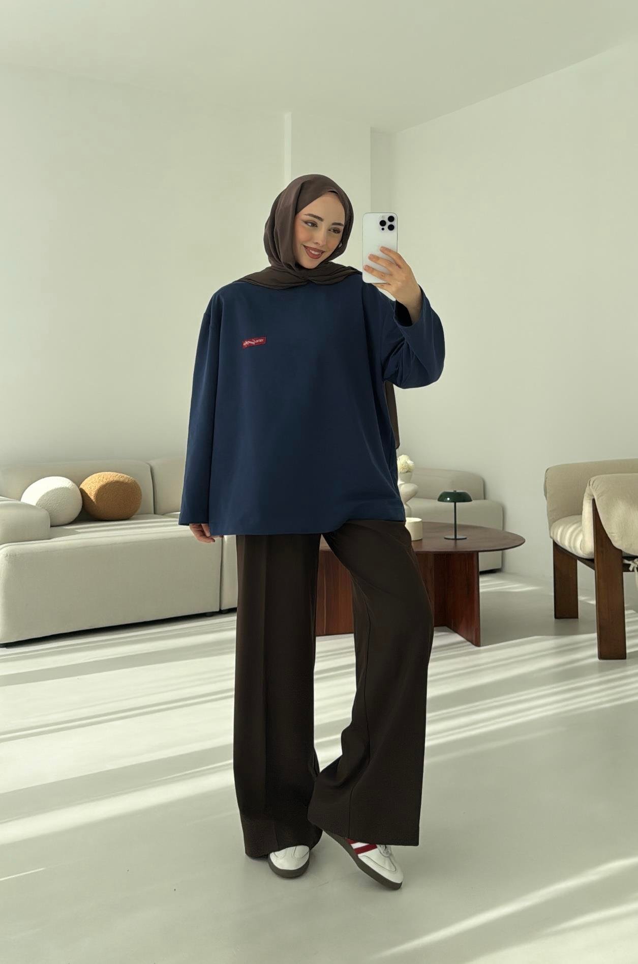 Etiket Baskılı Yazlık Sweatshirt  Lacivert