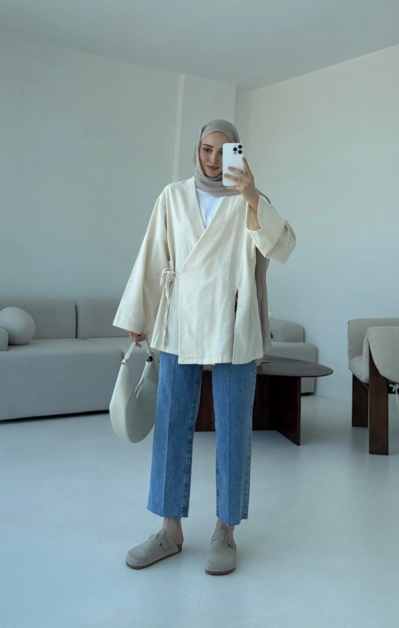 Ekru Yırtmaç Detay Keten Kimono