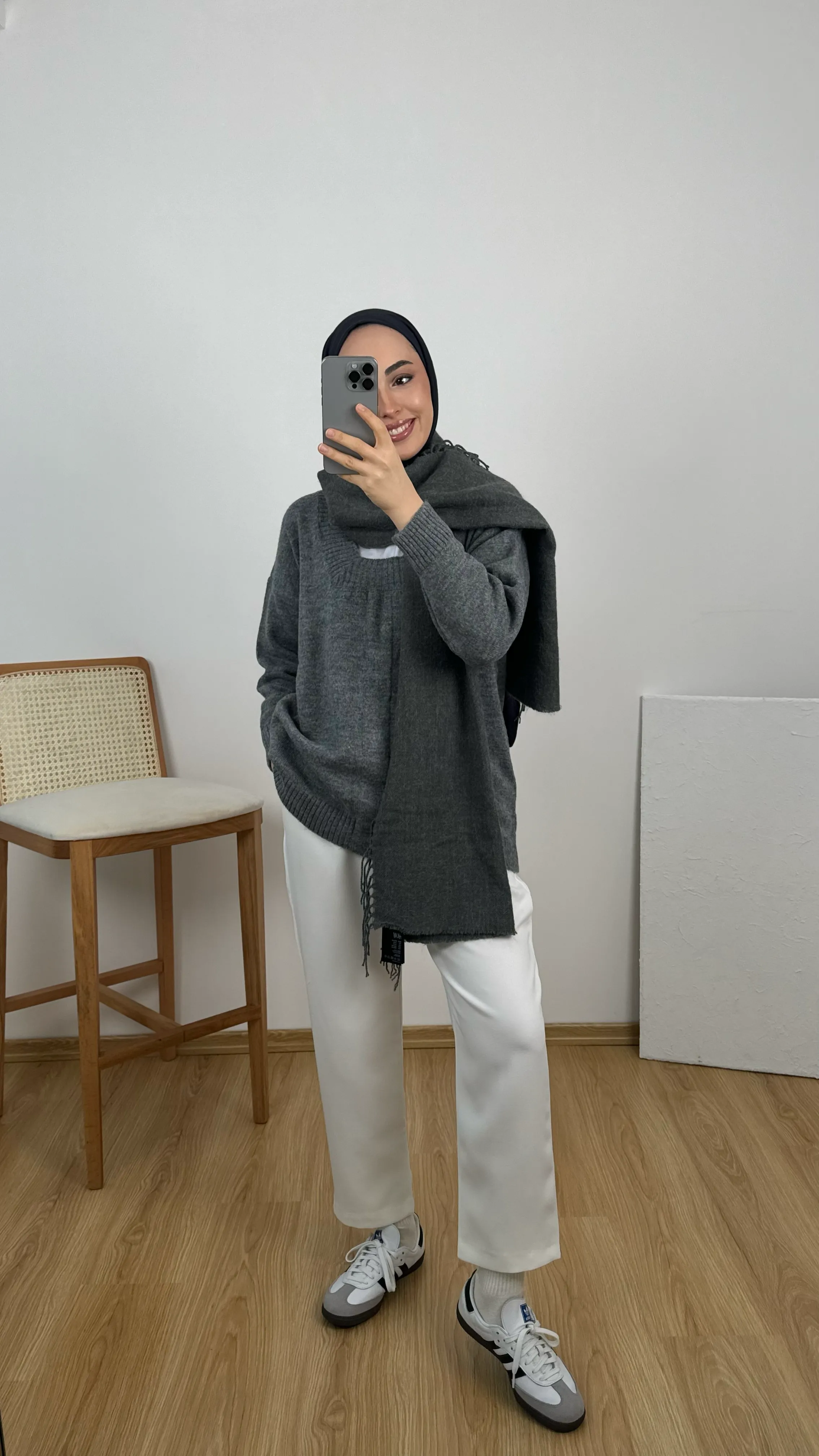 Geniş Yaka Triko Kazak Gri